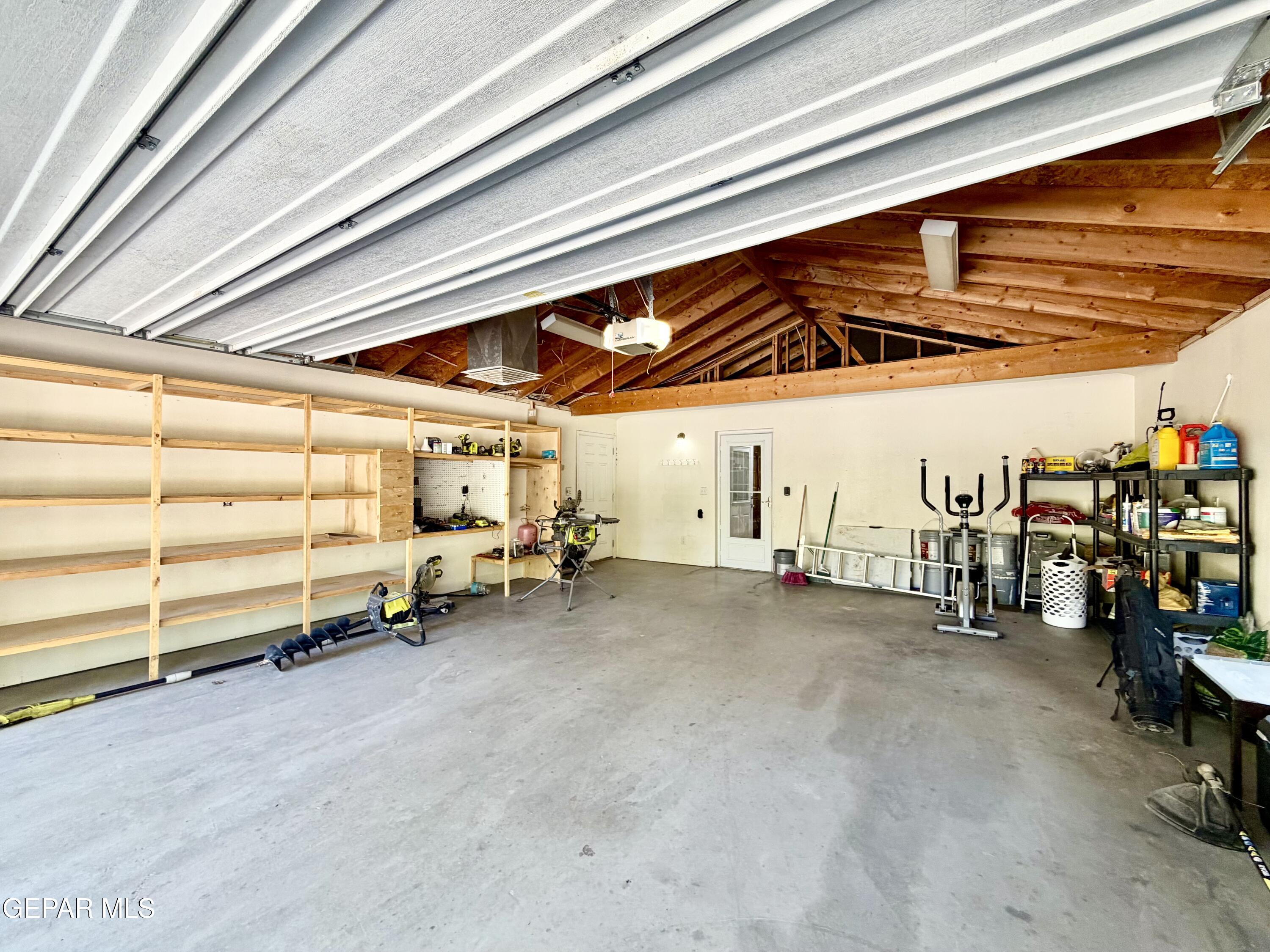 2452 W O'Hara Road