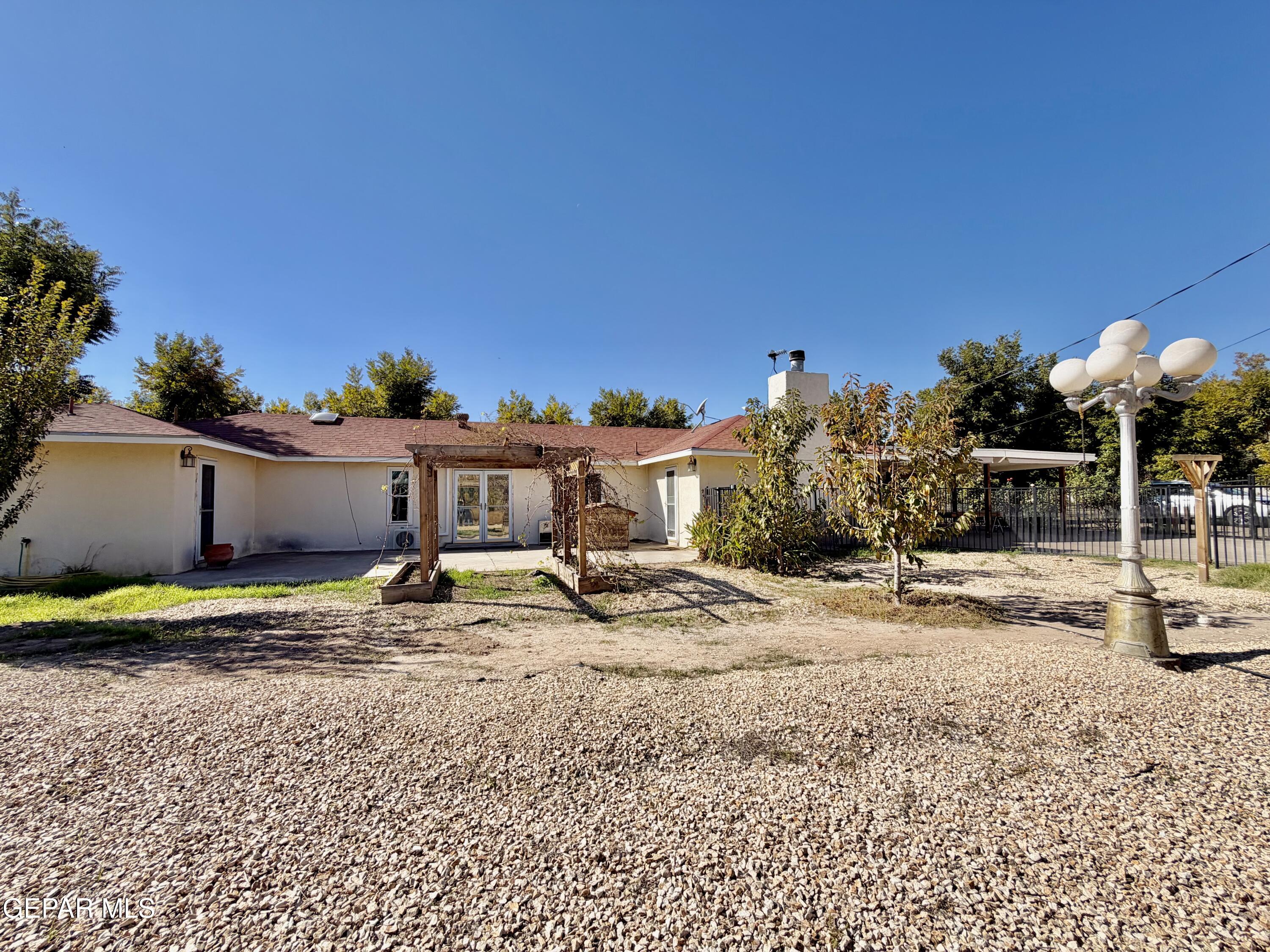 2452 W O'Hara Road