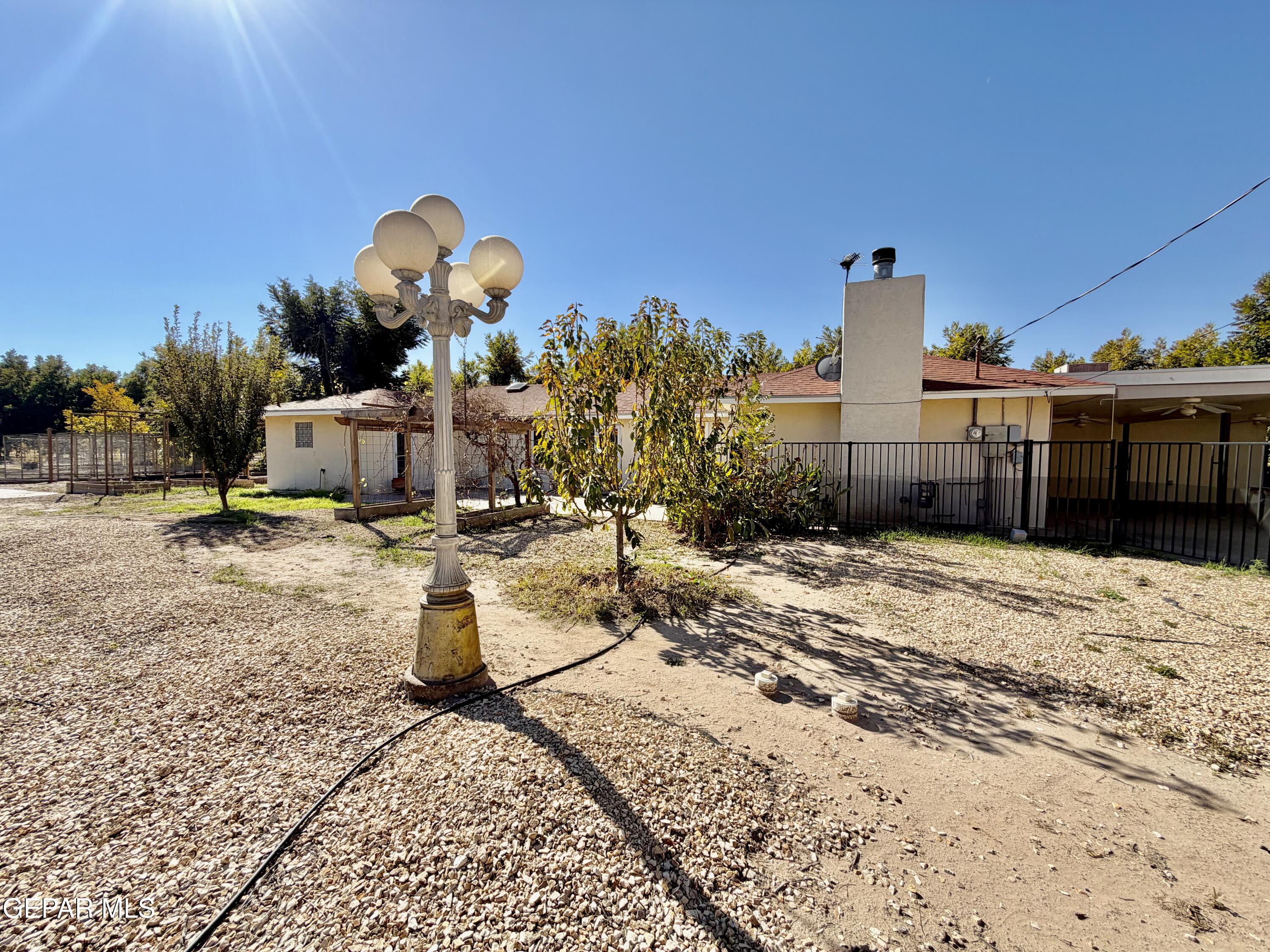 2452 W O'Hara Road