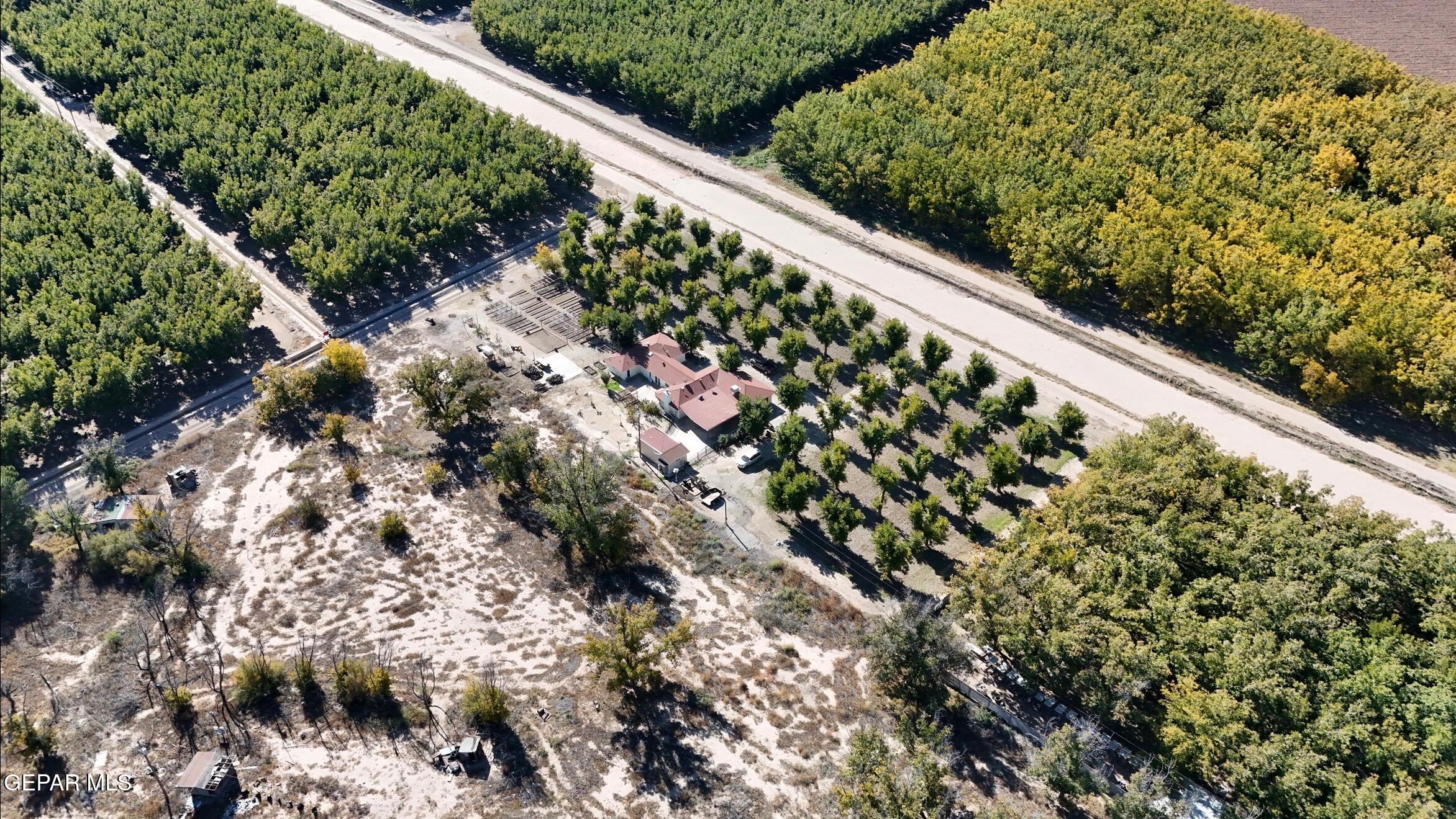 2452 W O'Hara Road