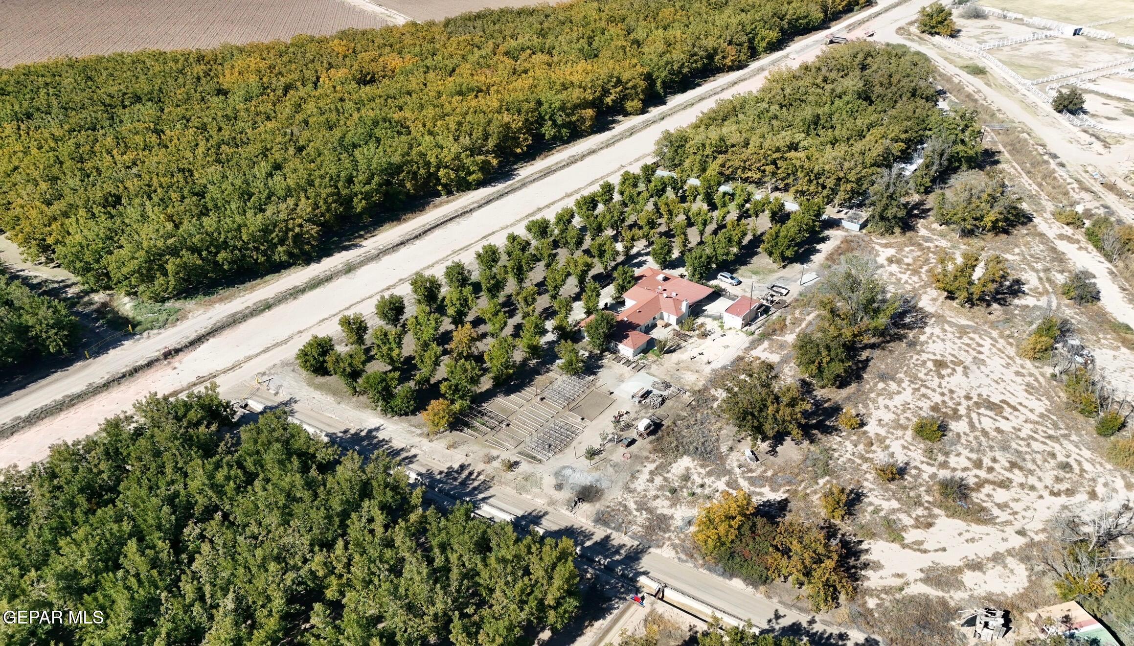2452 W O'Hara Road