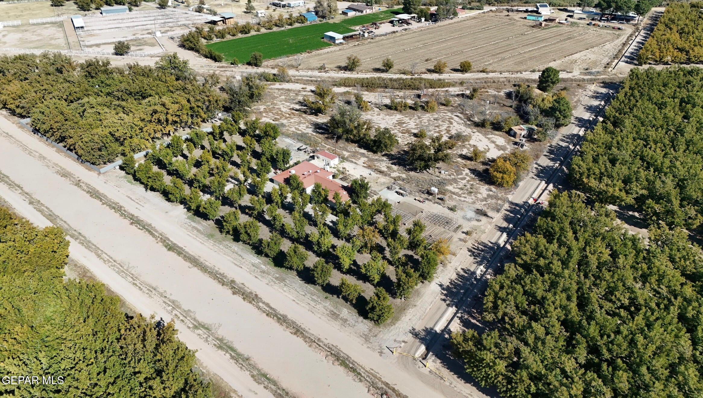 2452 W O'Hara Road