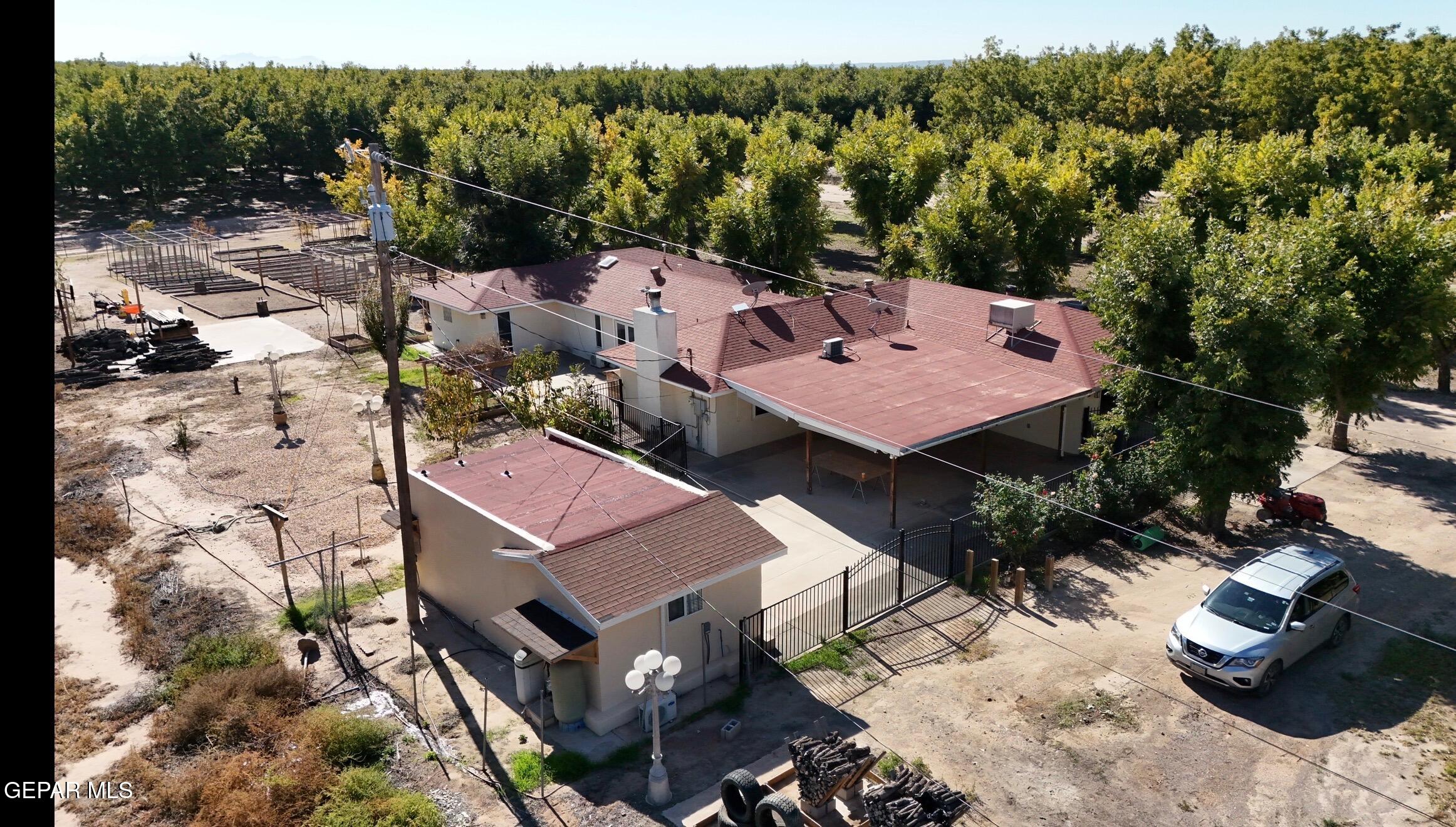 2452 W O'Hara Road