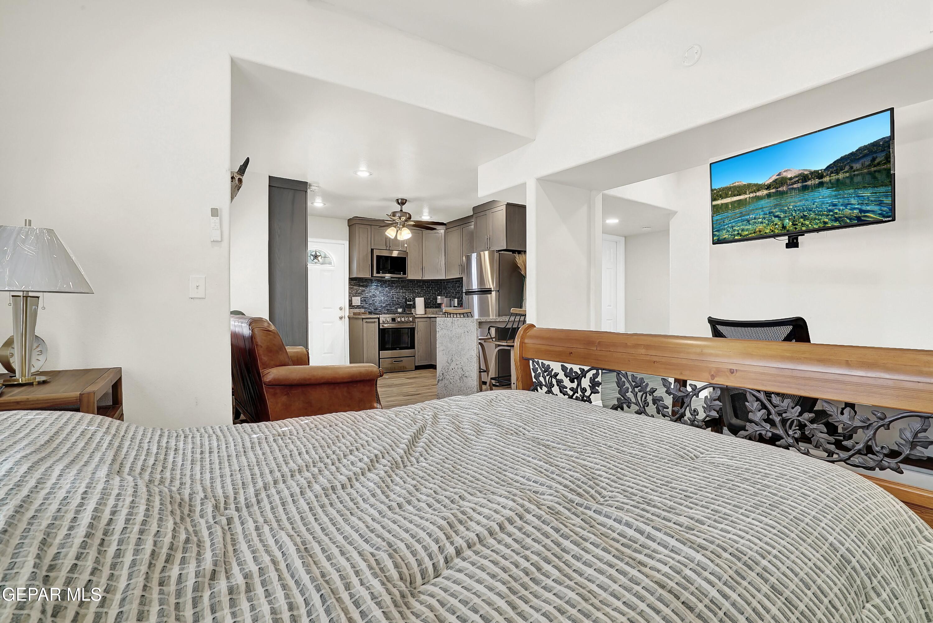 6629 ISLA DEL REY Drive