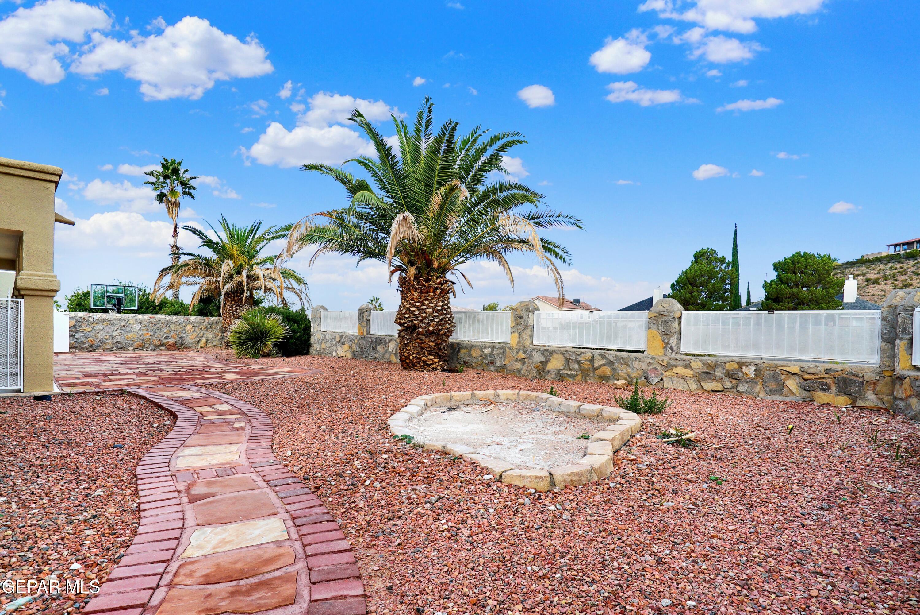 6629 ISLA DEL REY Drive