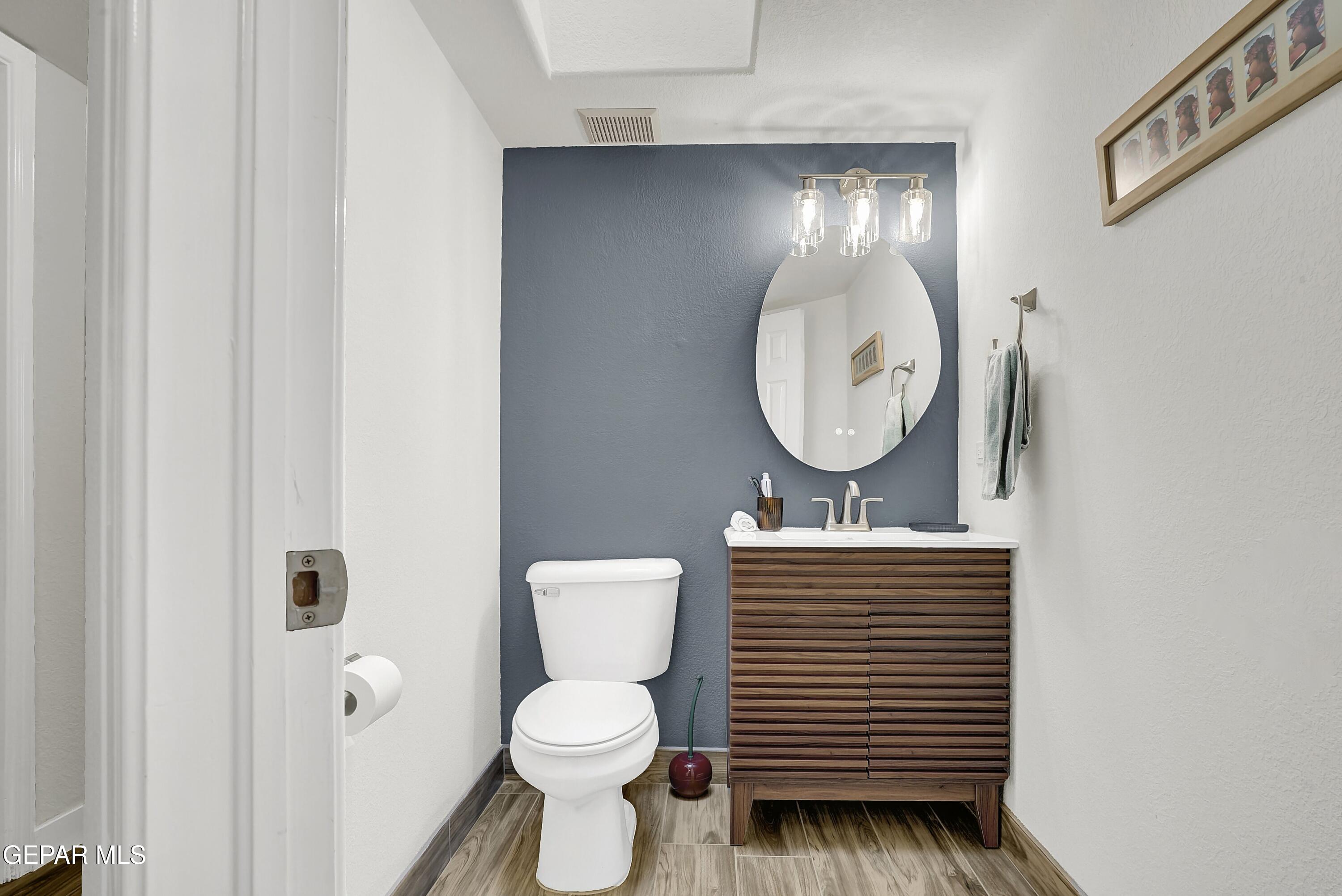 6629 ISLA DEL REY Drive