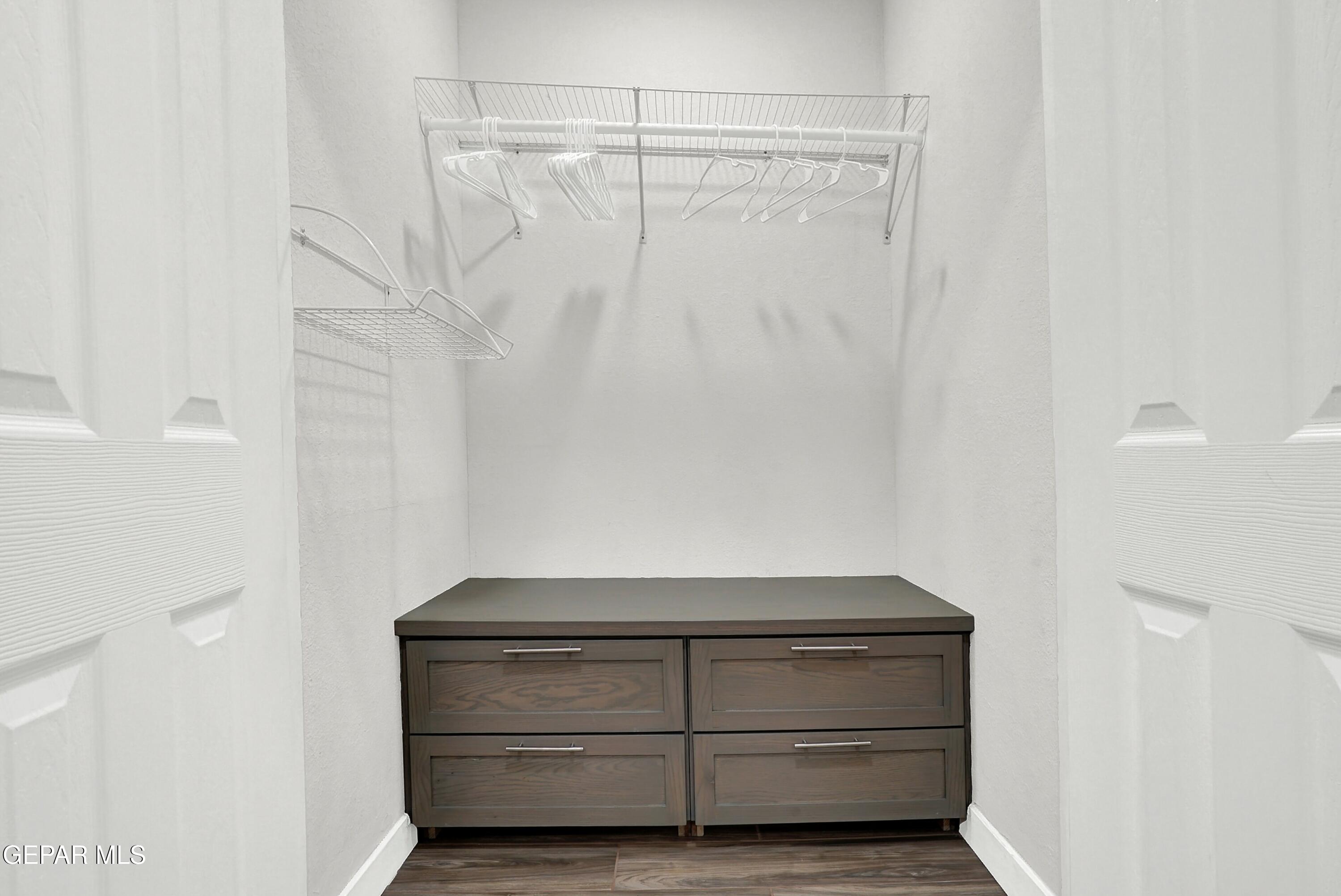 6629 ISLA DEL REY Drive