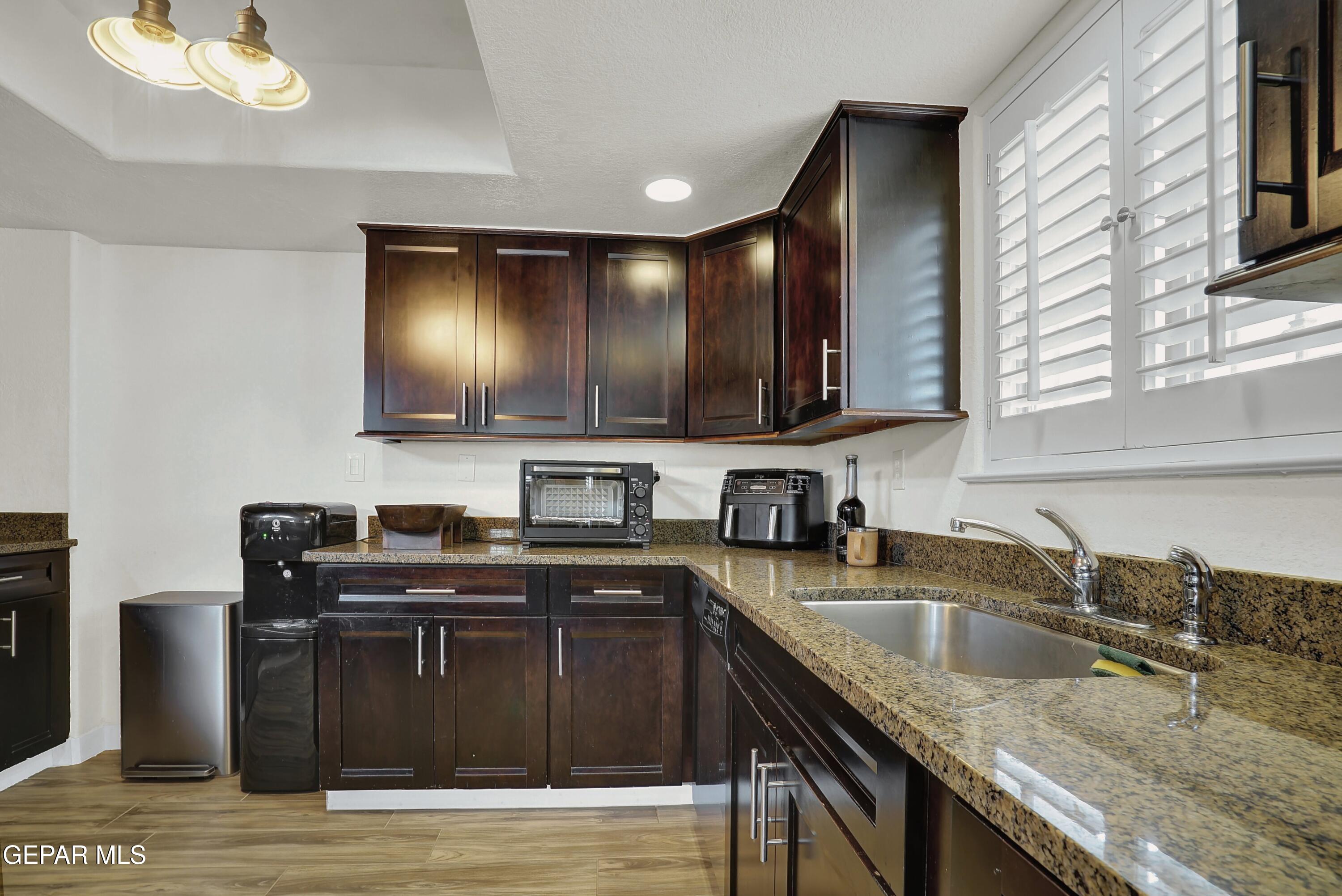 6629 ISLA DEL REY Drive