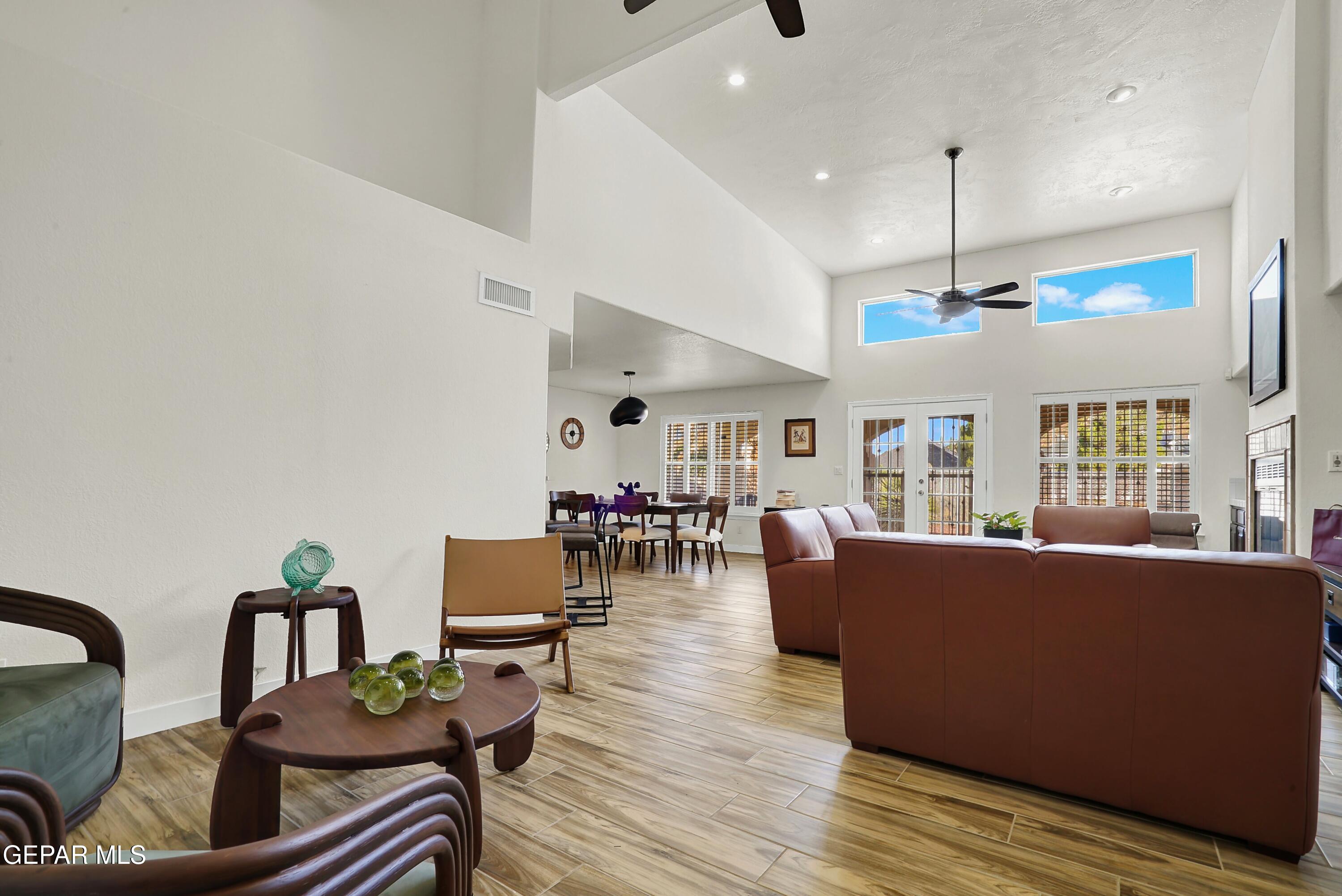 6629 ISLA DEL REY Drive