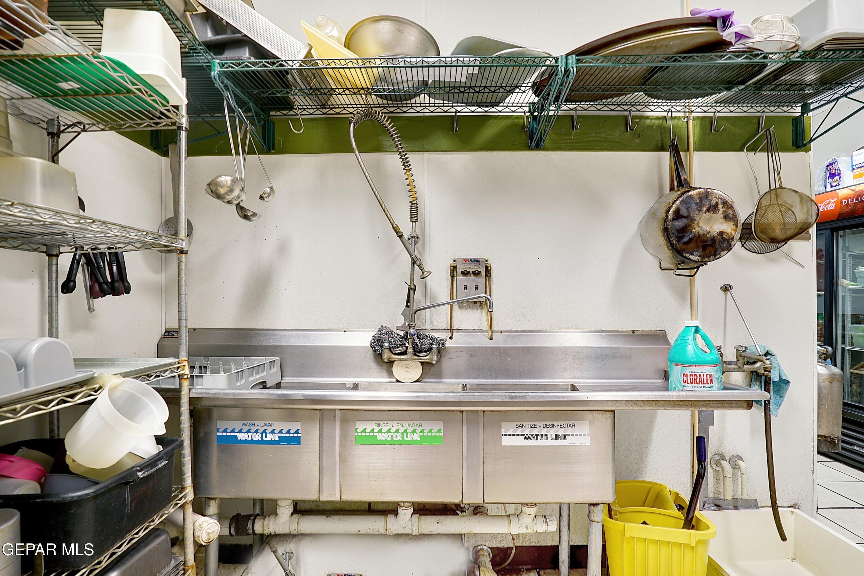 3233 N MESA Street 204