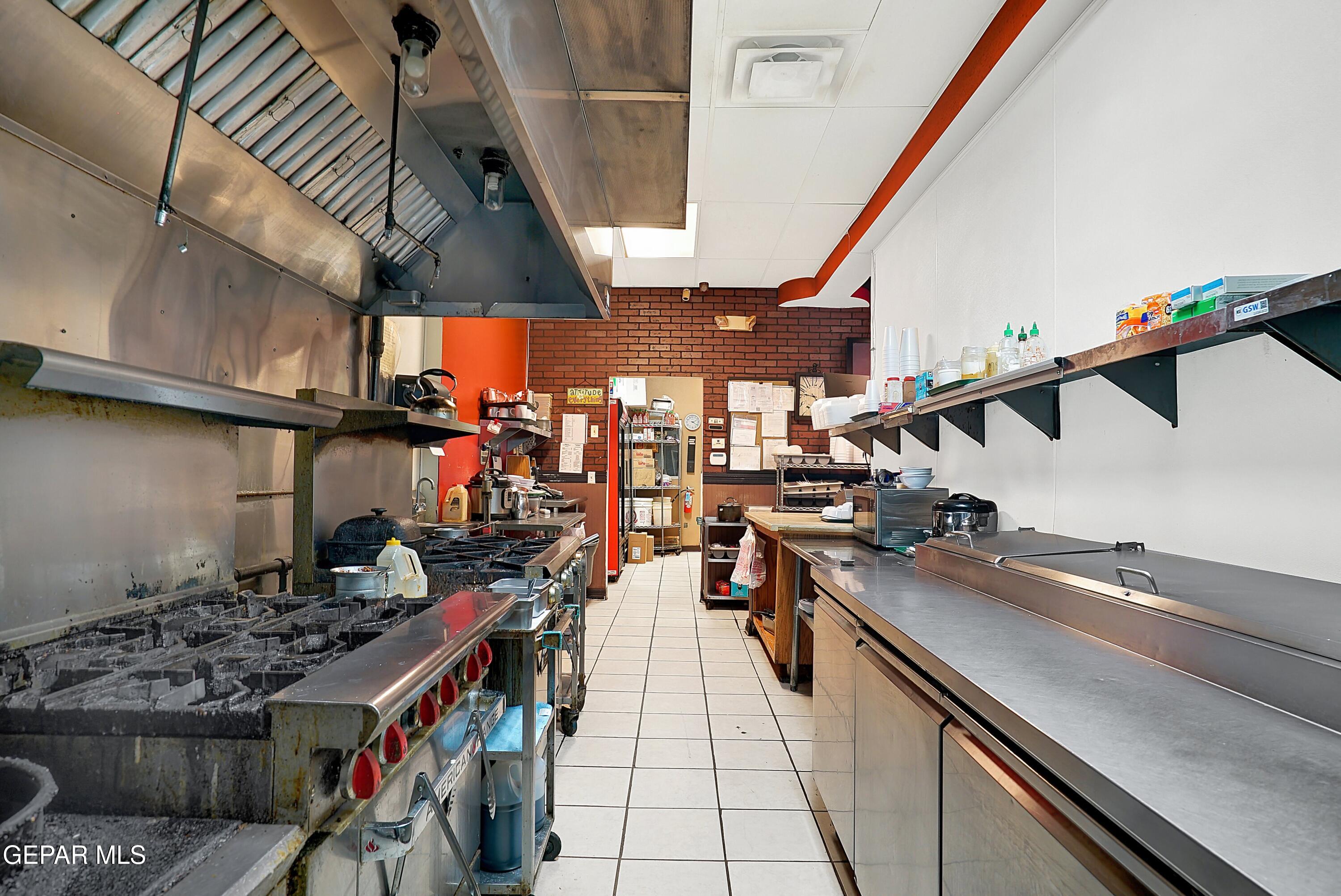 3233 N MESA Street 204