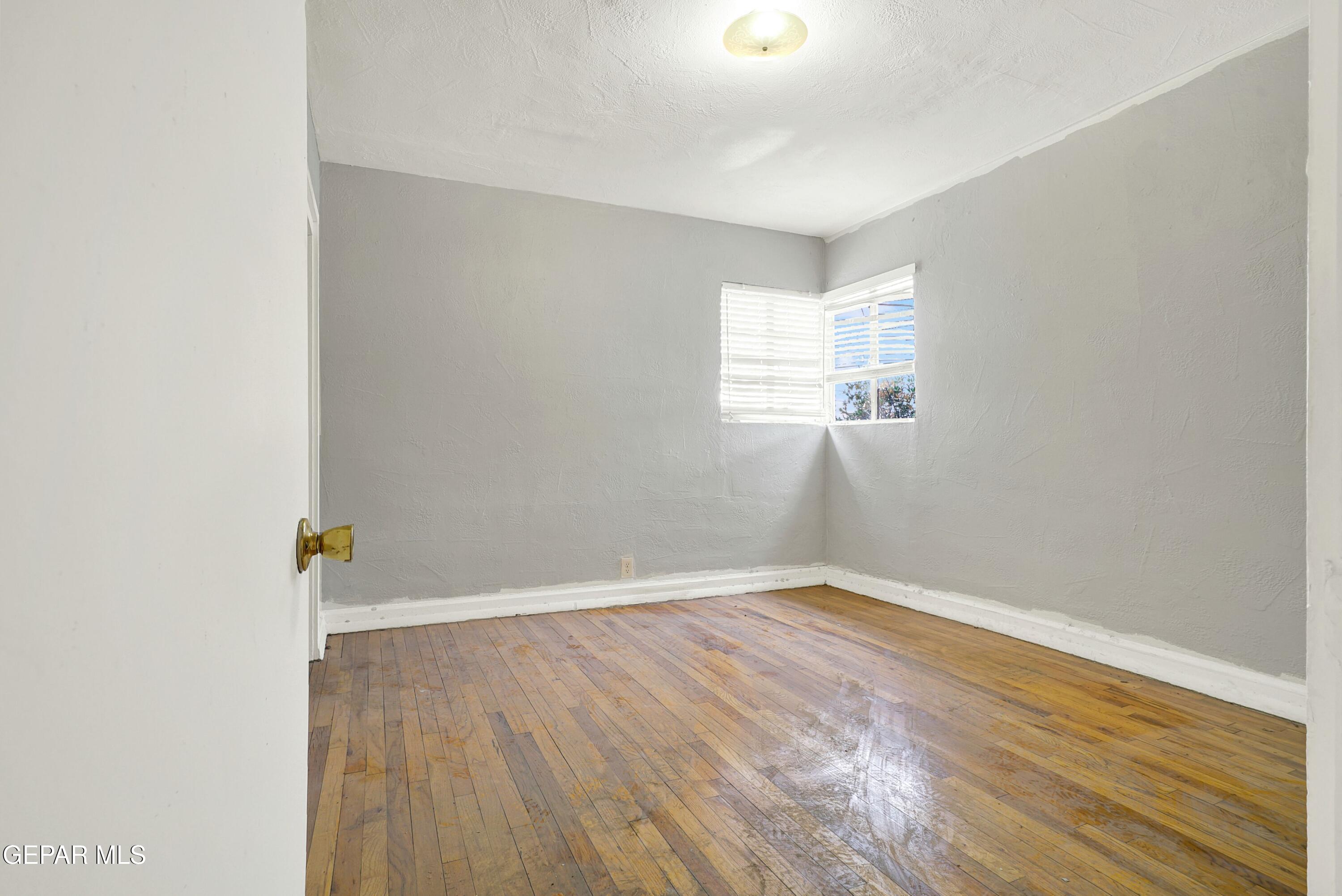 2109 & 2111 N STANTON Street A & B