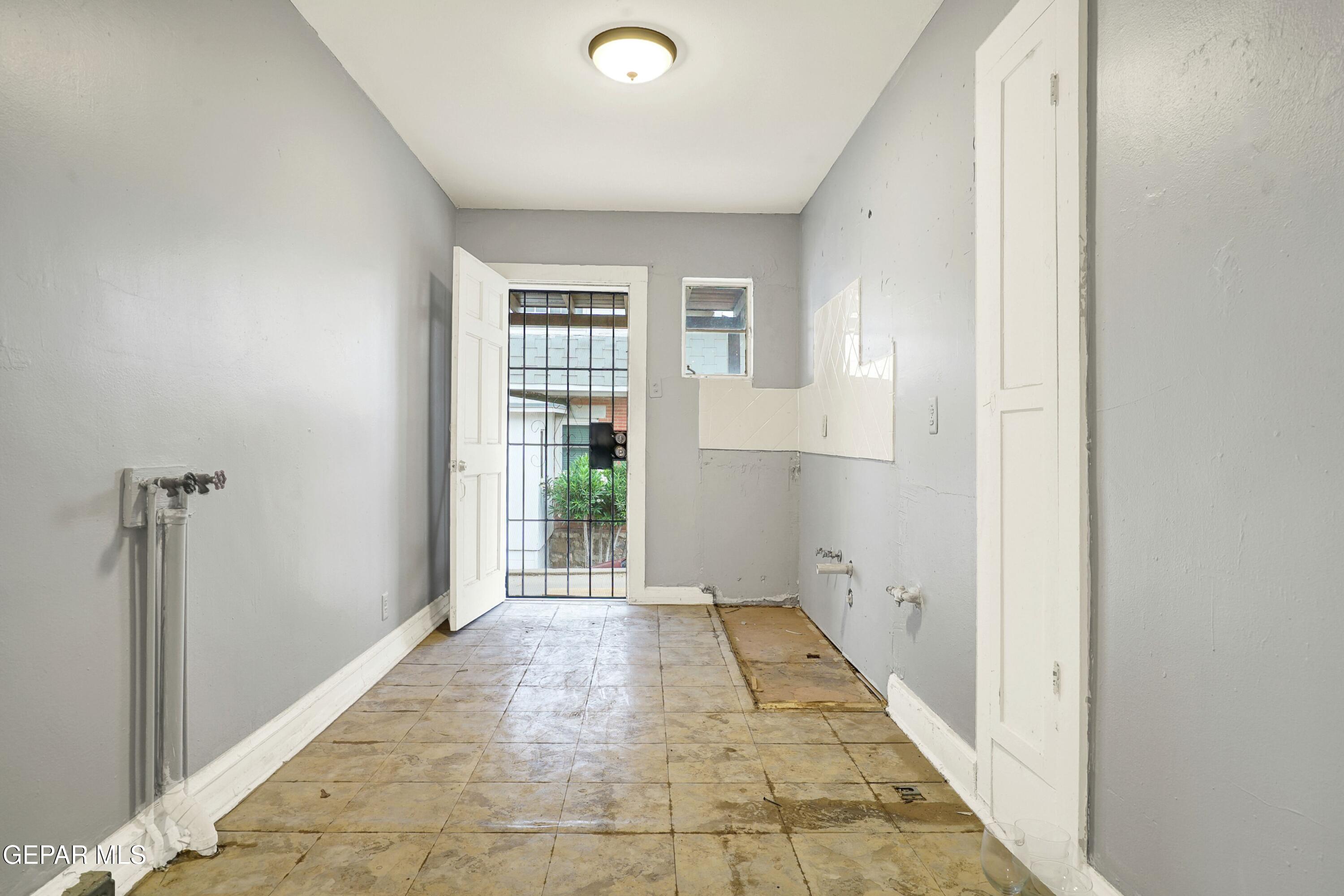 2109 & 2111 N STANTON Street A & B