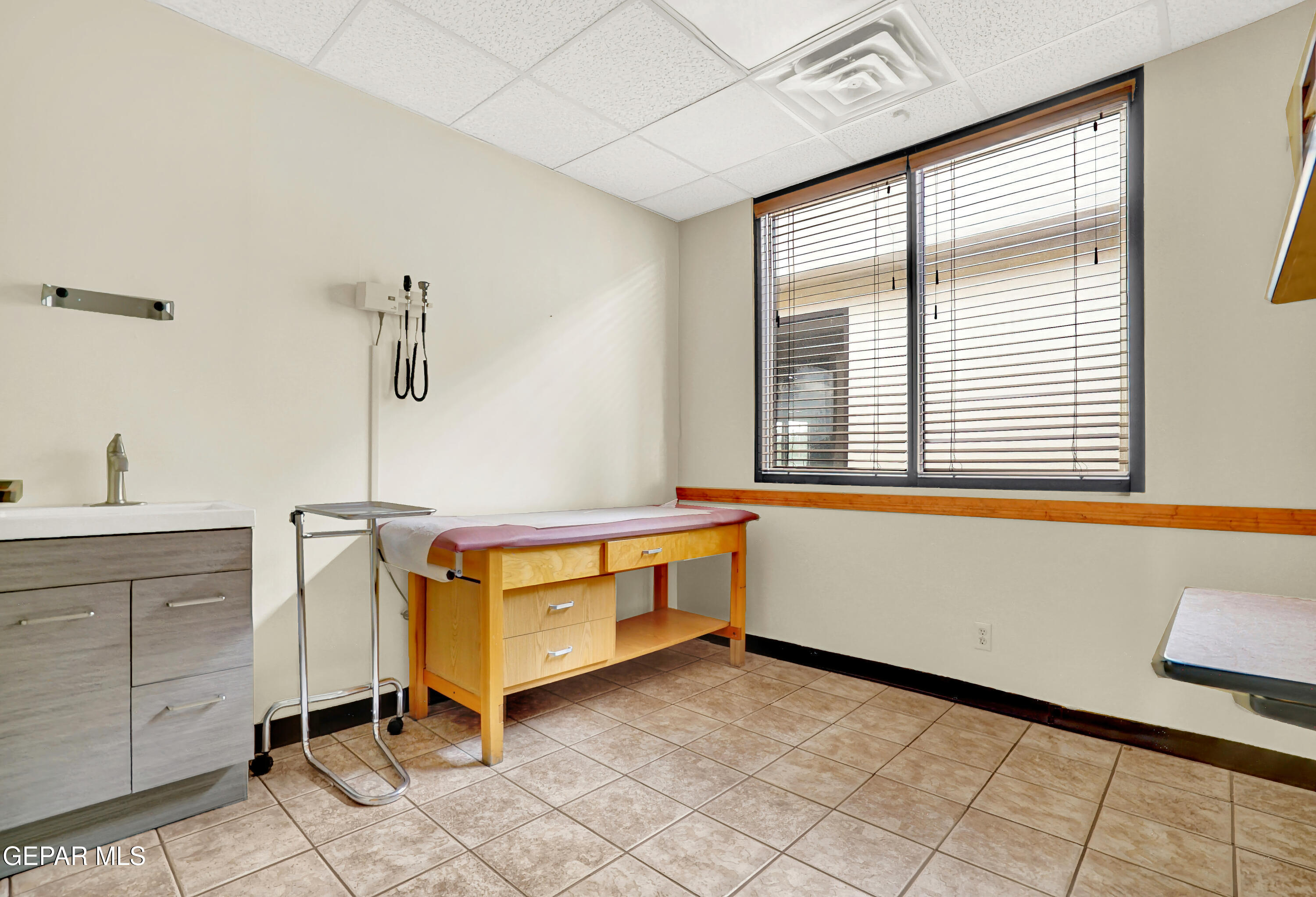 1400 El Paso Street Unit: B