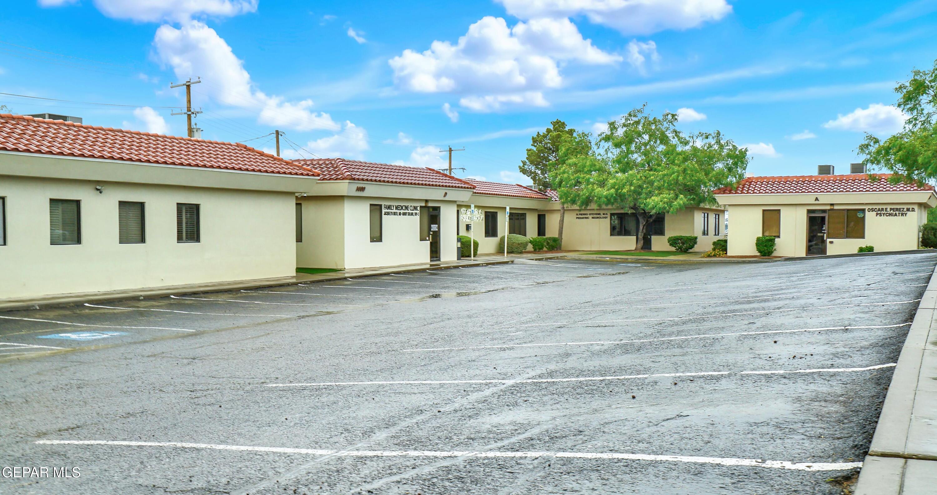 1400 El Paso Street Unit: B