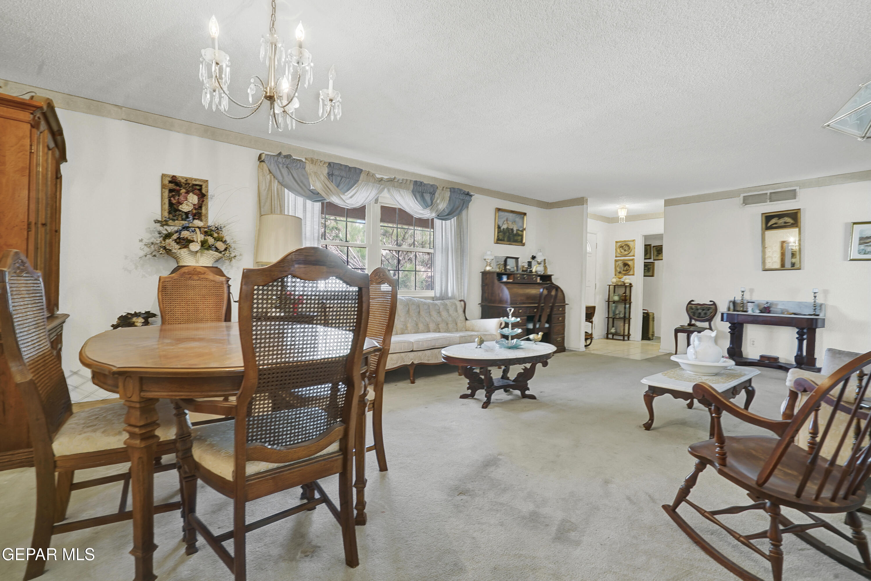 228 MOONGLOW Drive