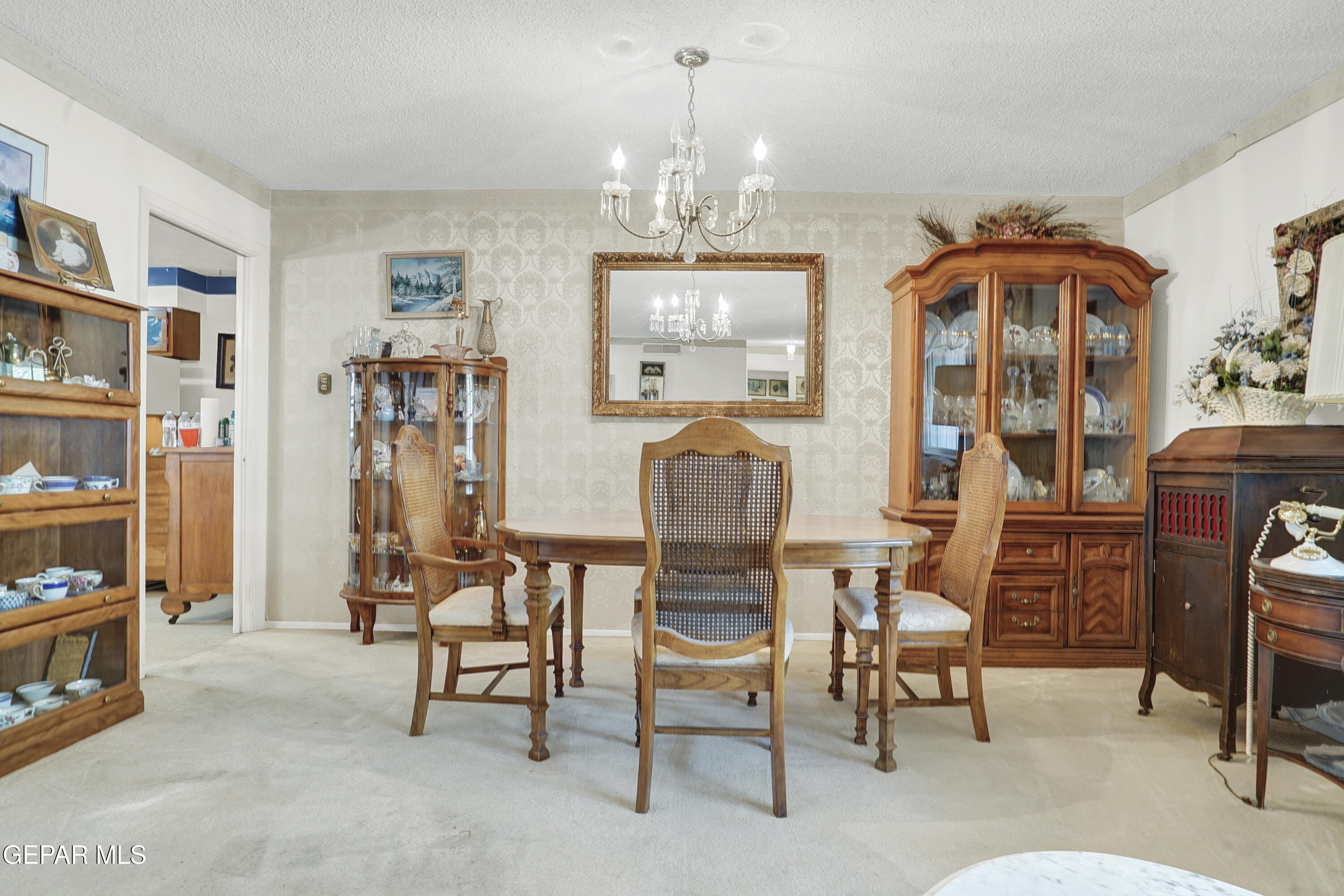 228 MOONGLOW Drive