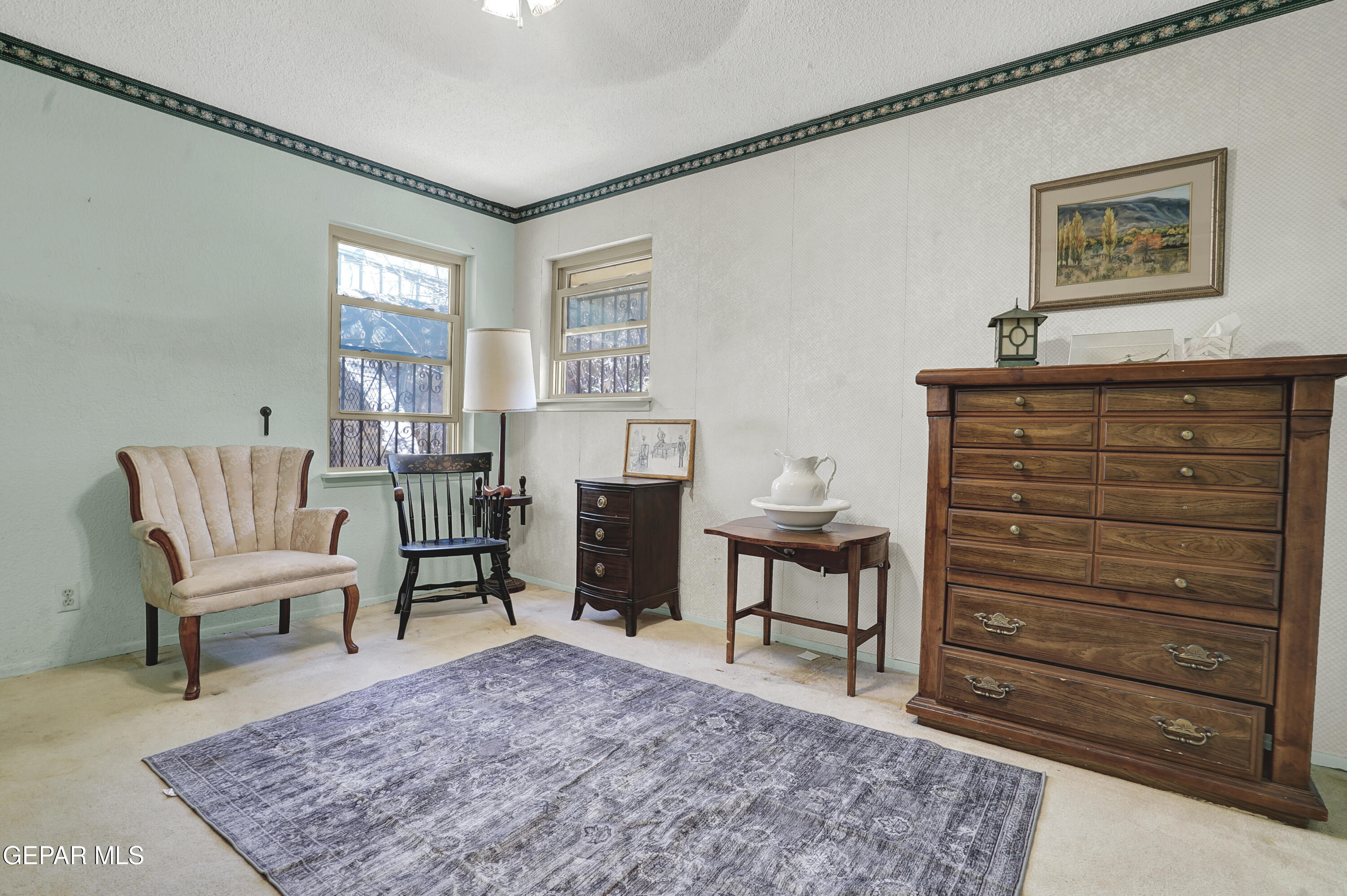 228 MOONGLOW Drive