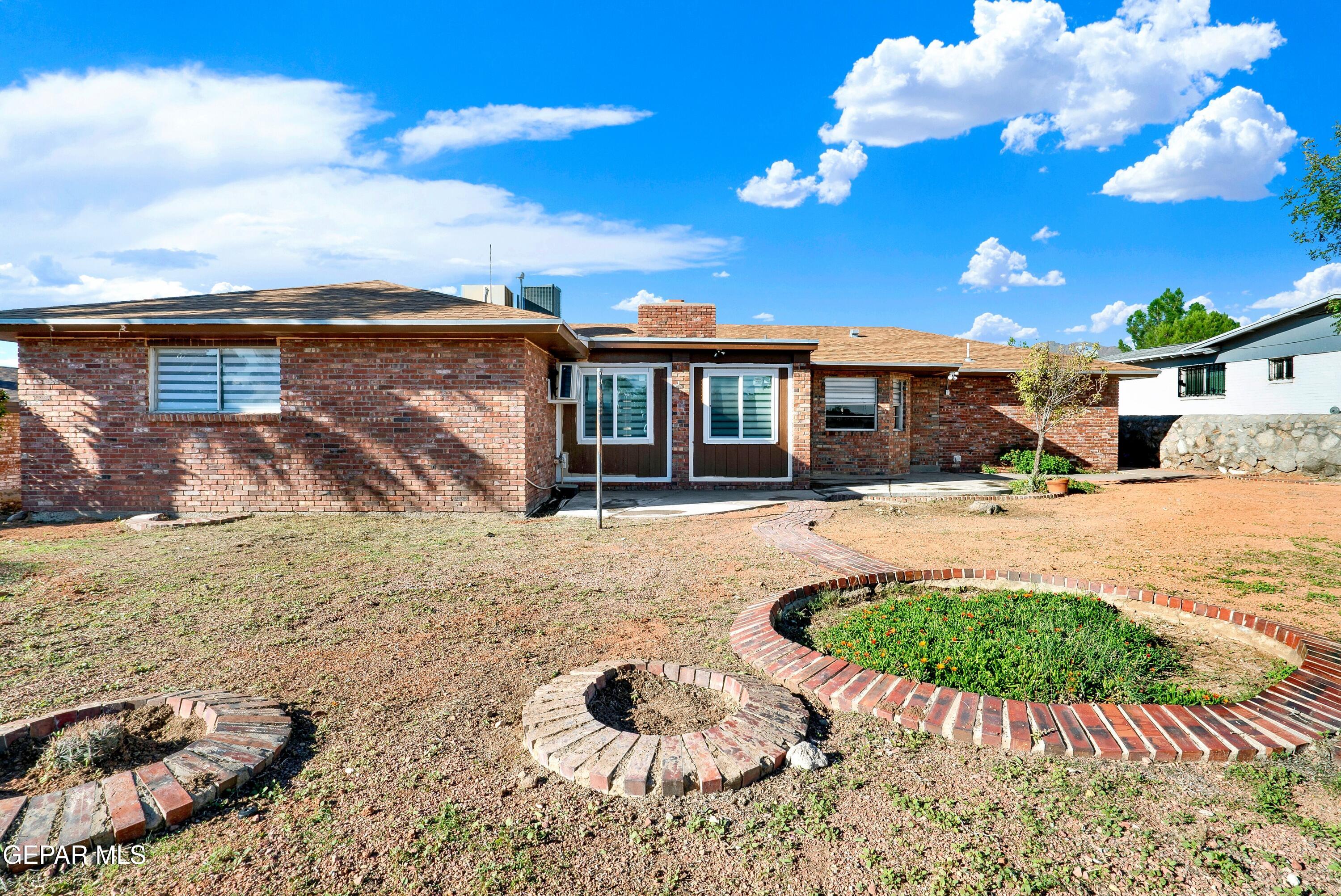 6704 SOUTHWIND Drive