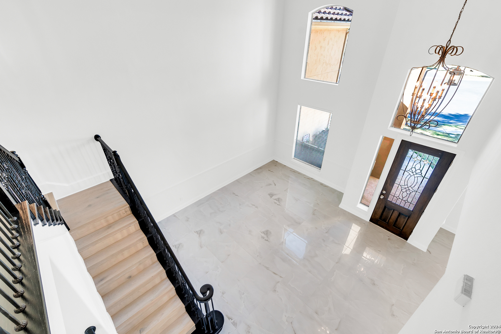 14 WATERS EDGE WAY