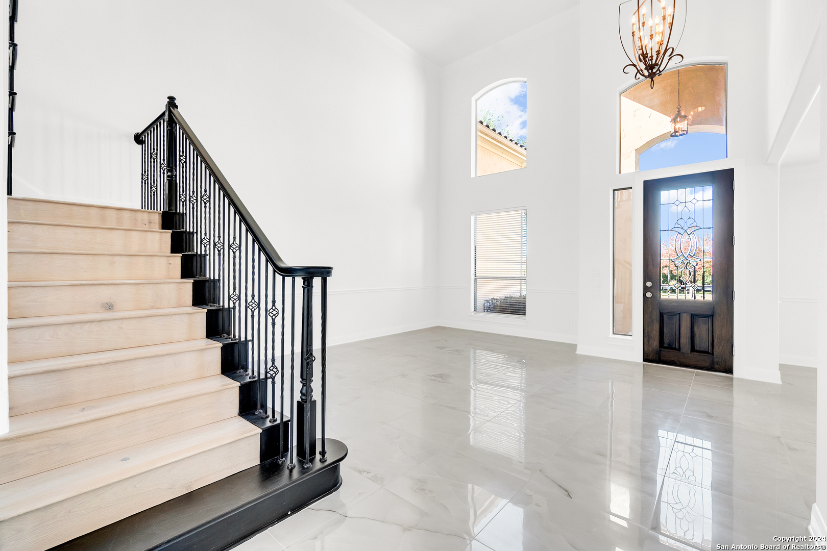 14 WATERS EDGE WAY