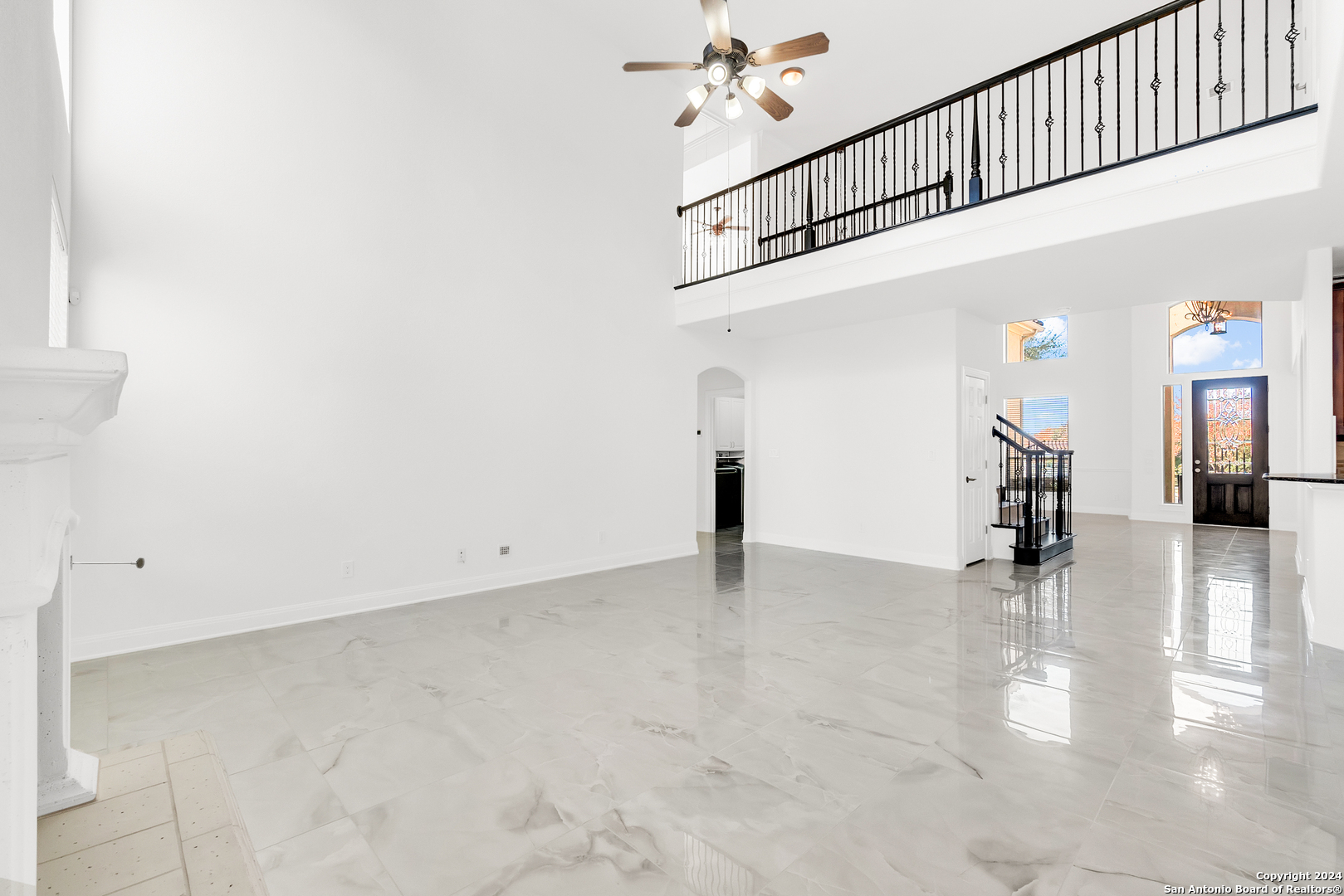 14 WATERS EDGE WAY