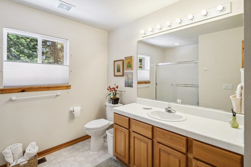 12222 Viking Way