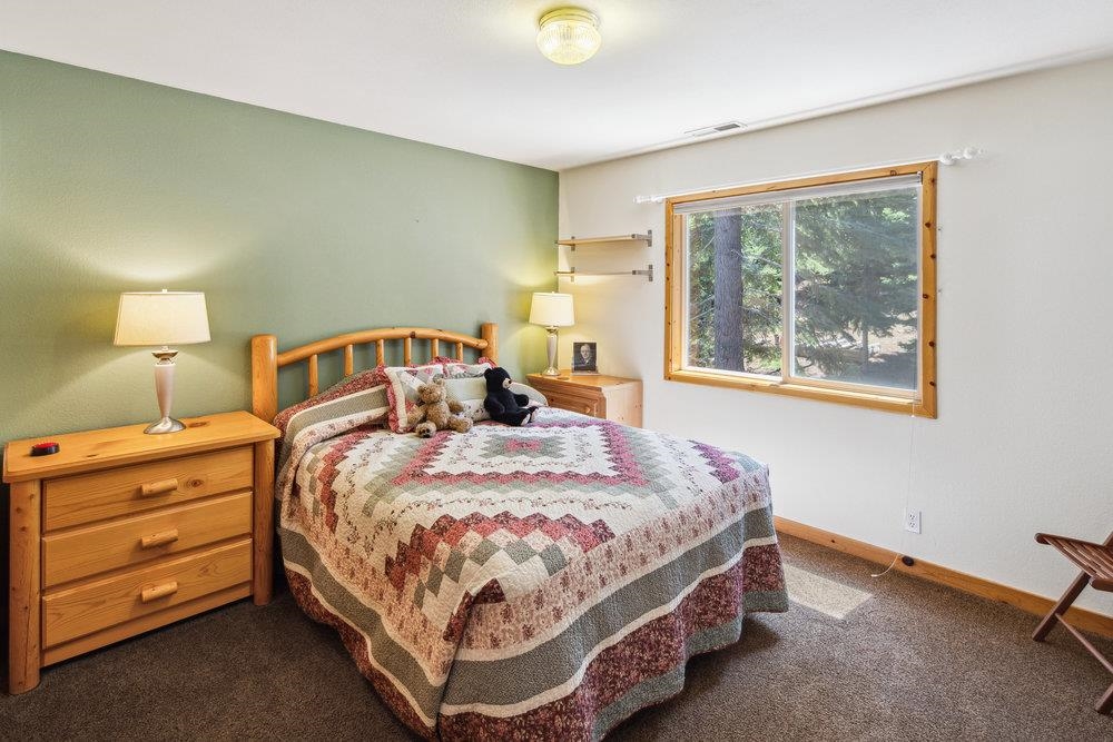 12222 Viking Way