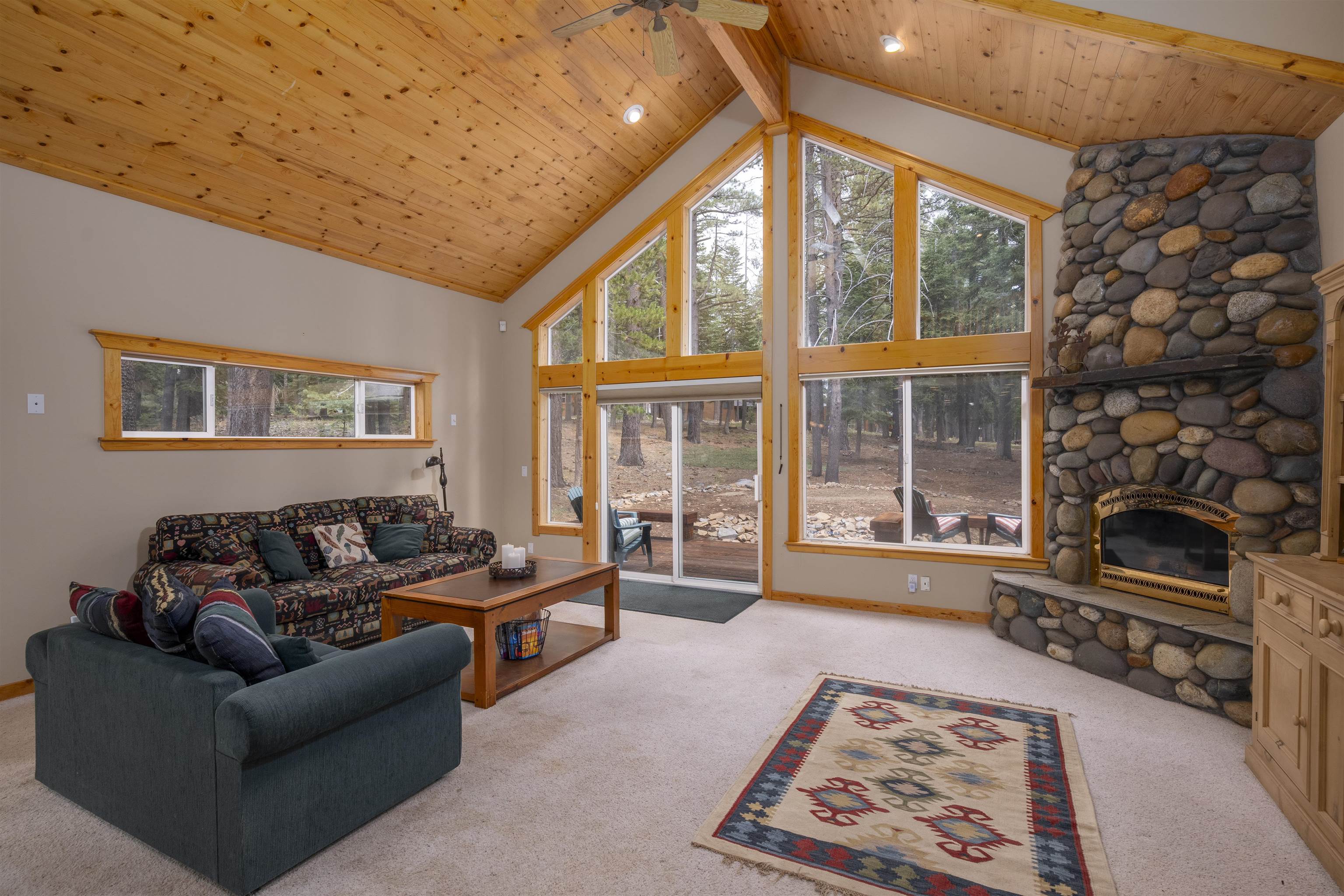 12851 Skiview Loop