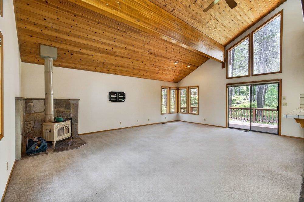14356 Swiss Lane