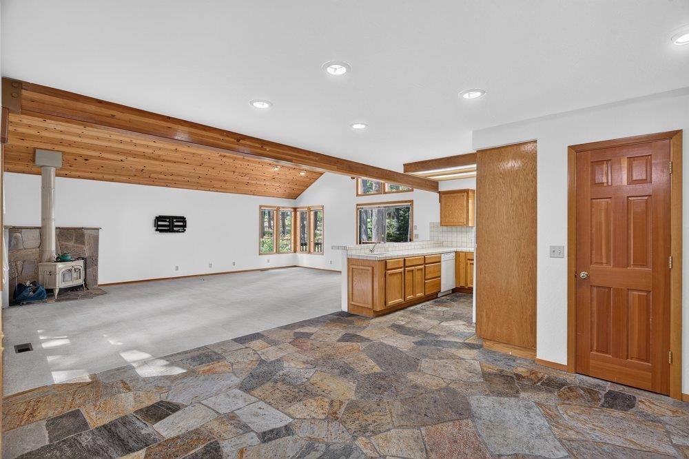 14356 Swiss Lane