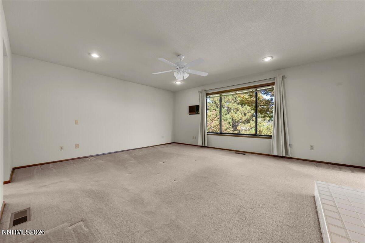 1585 Twin Oaks Road