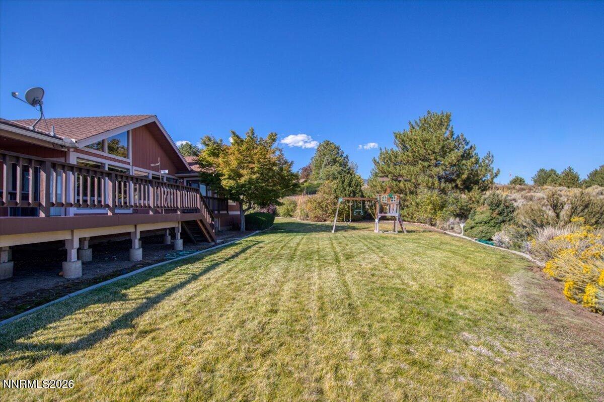 1585 Twin Oaks Road