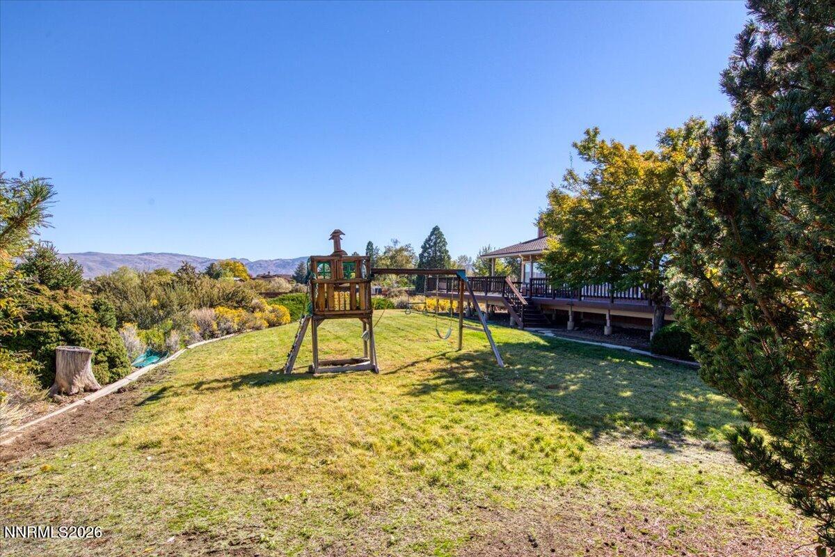 1585 Twin Oaks Road