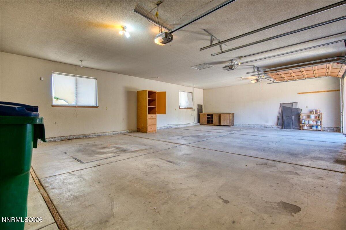 1585 Twin Oaks Road