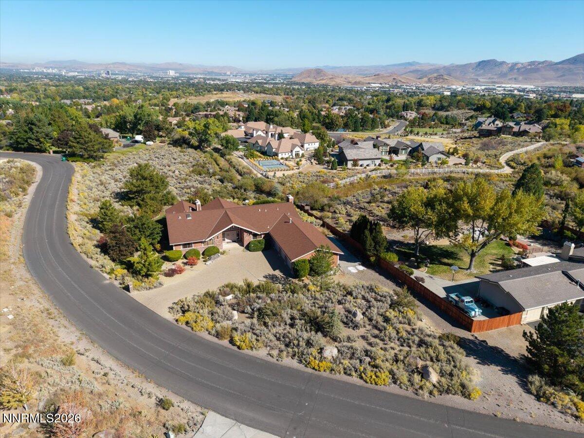1585 Twin Oaks Road