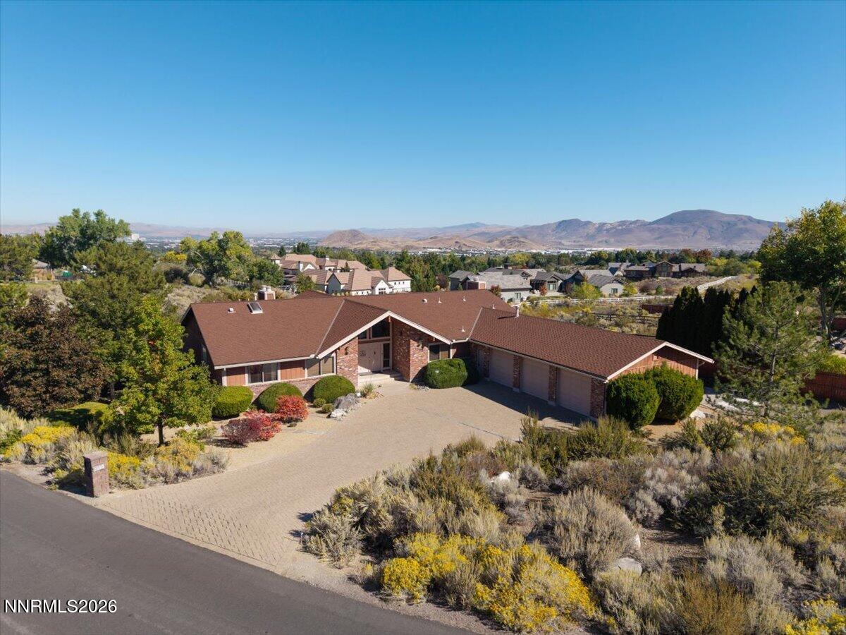 1585 Twin Oaks Road