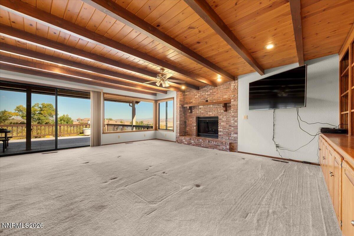 1585 Twin Oaks Road