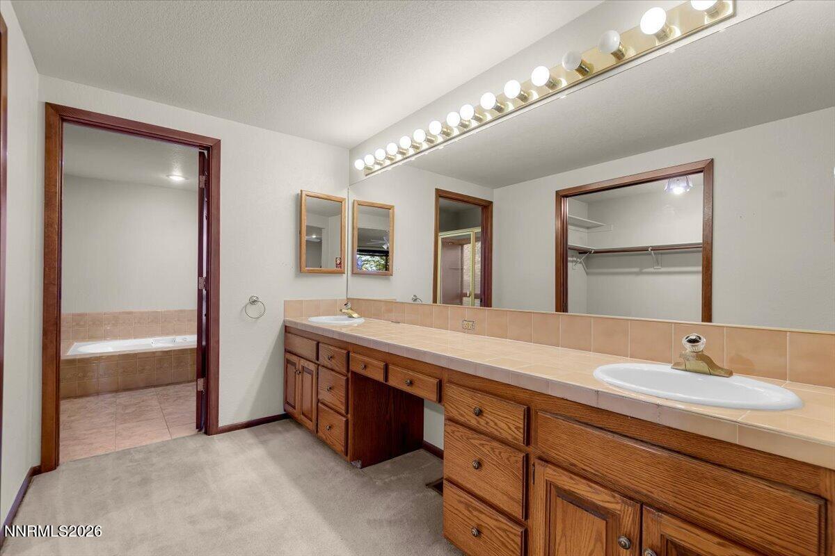 1585 Twin Oaks Road