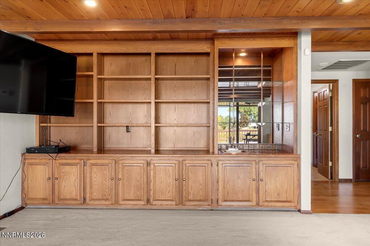 1585 Twin Oaks Road