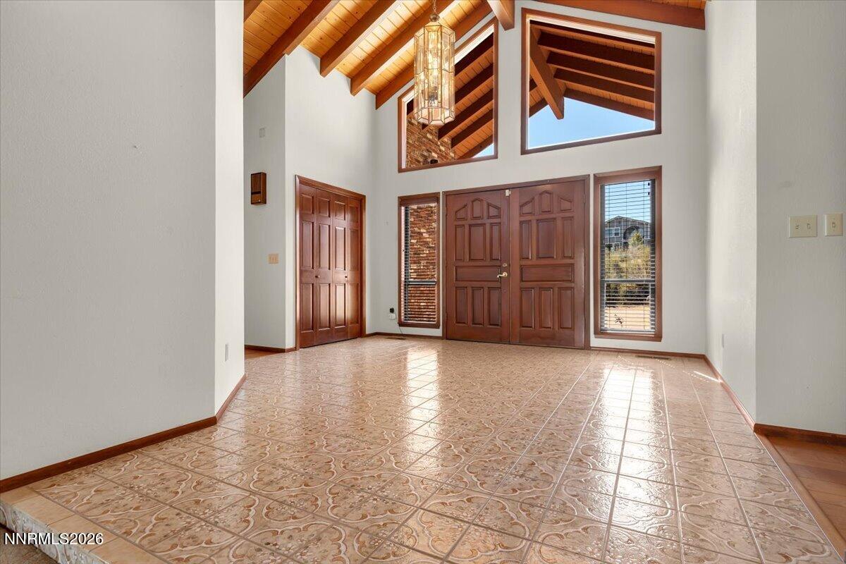 1585 Twin Oaks Road