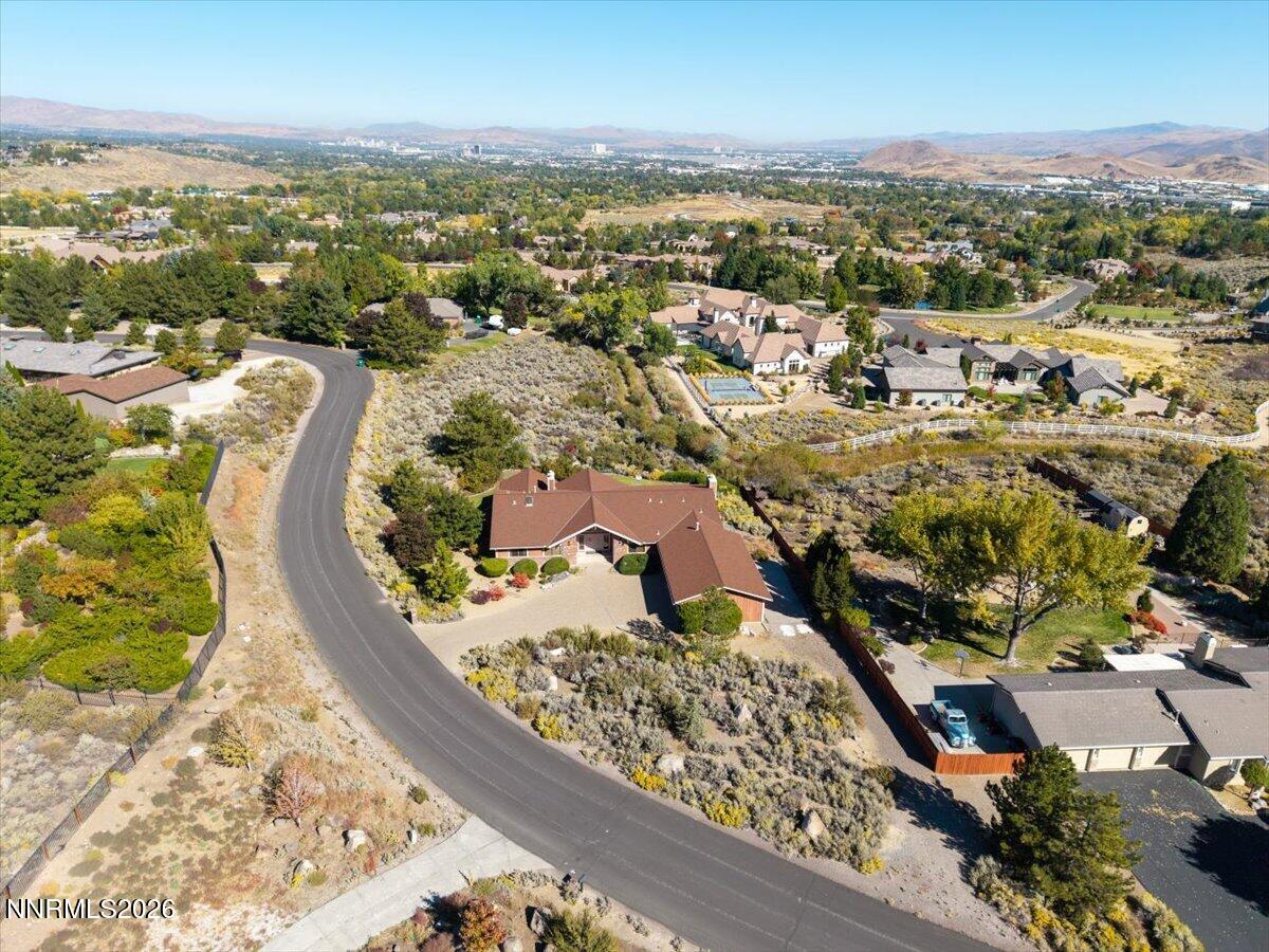1585 Twin Oaks Road