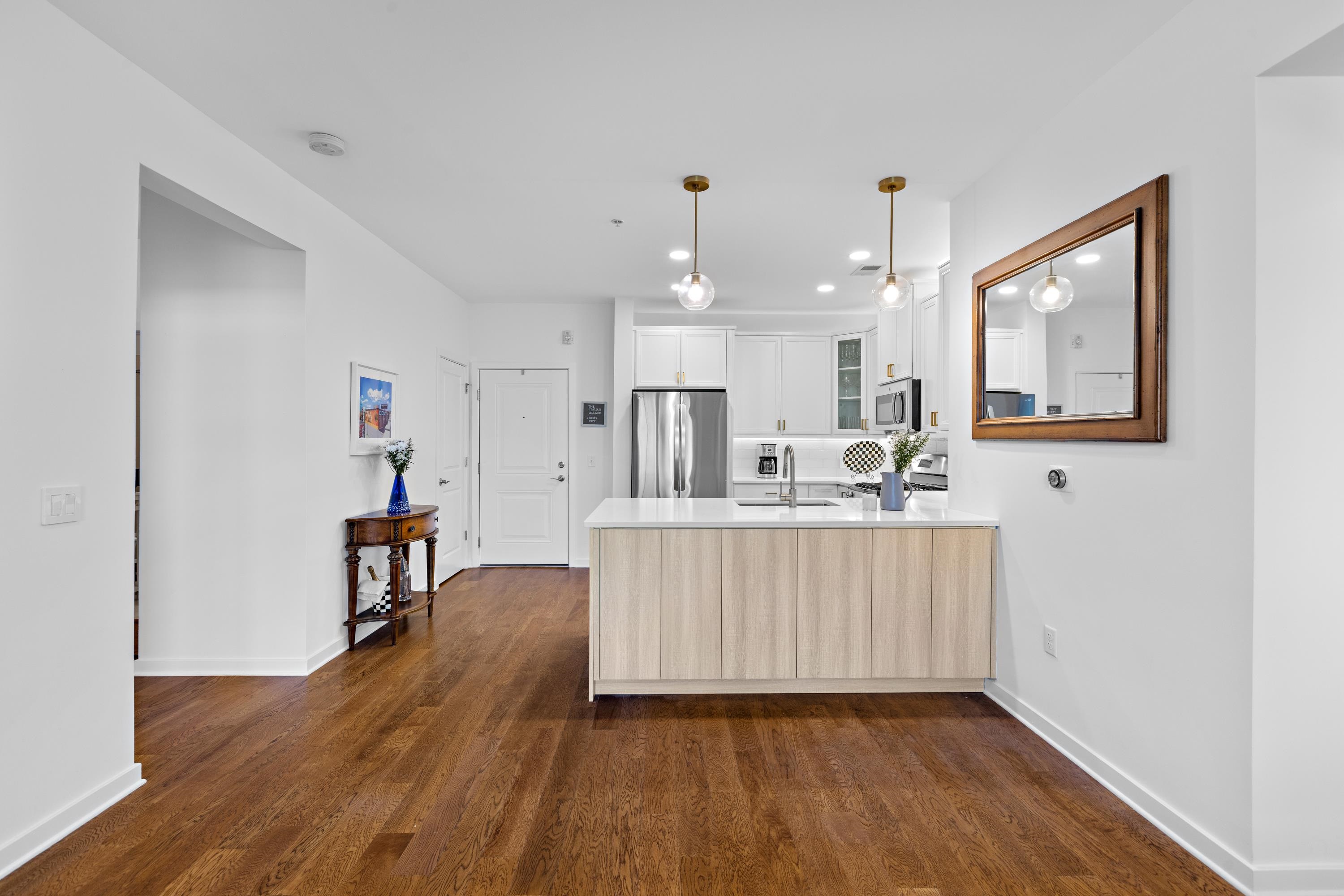 443 2ND ST Unit: 307
