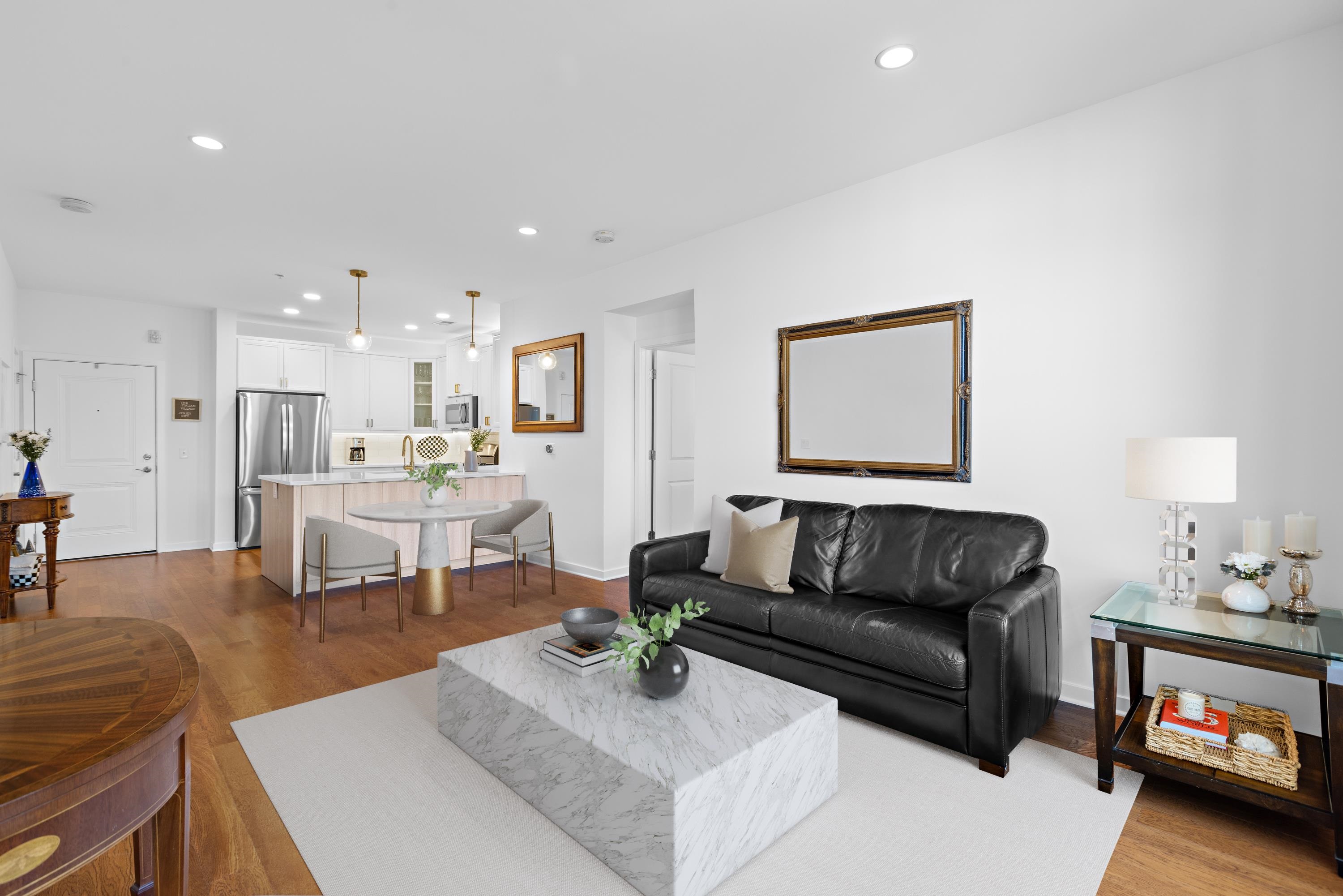 443 2ND ST Unit: 307