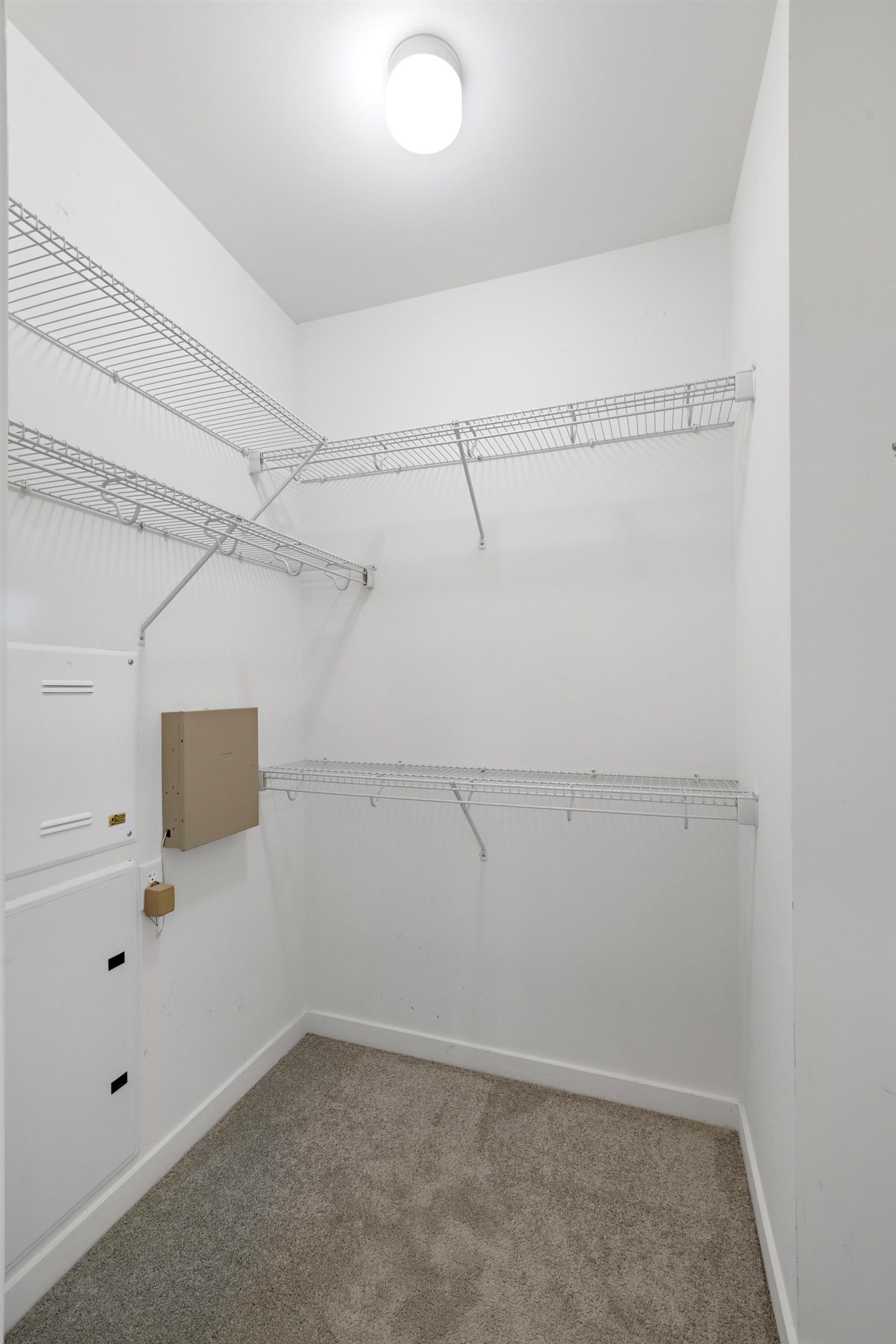 443 2ND ST Unit: 307