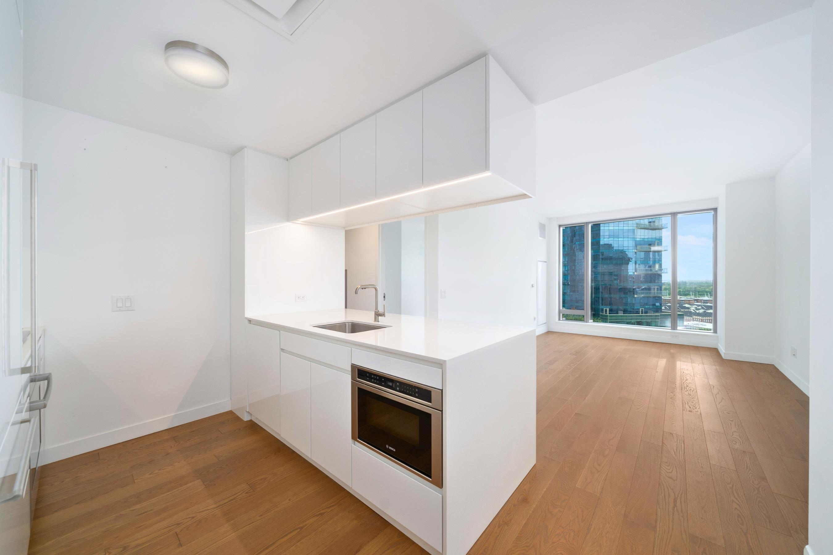 99 HUDSON ST Unit: 1305