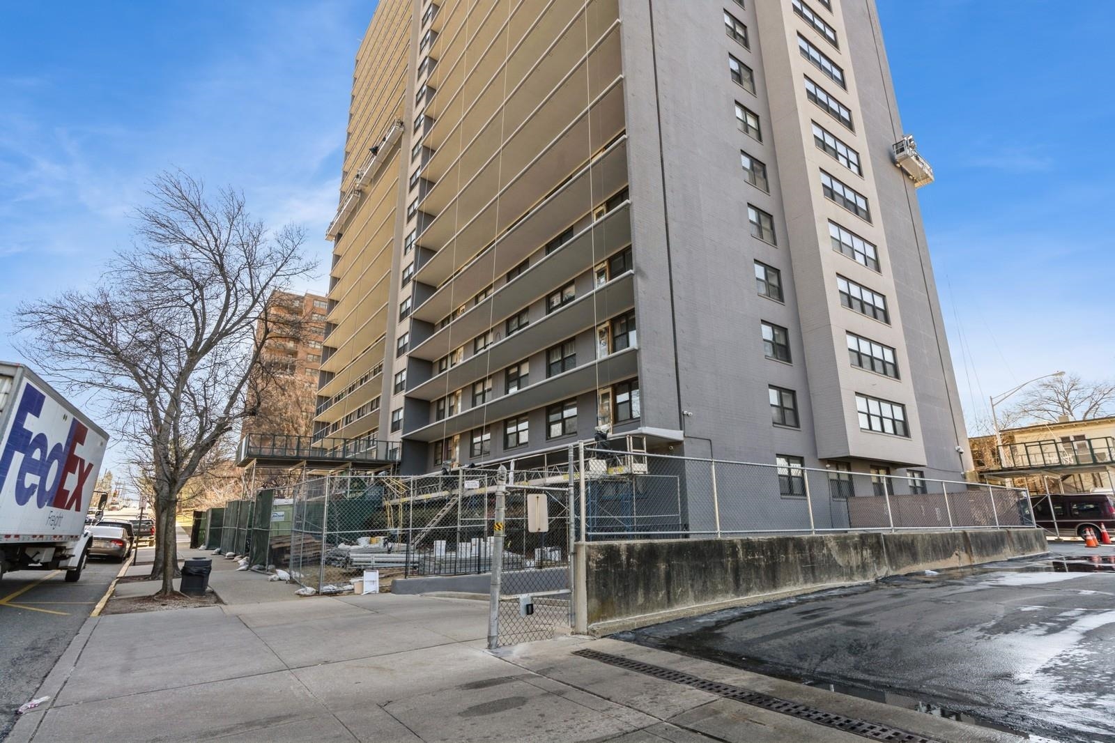 285 AYCRIGG AVE Unit: 6E