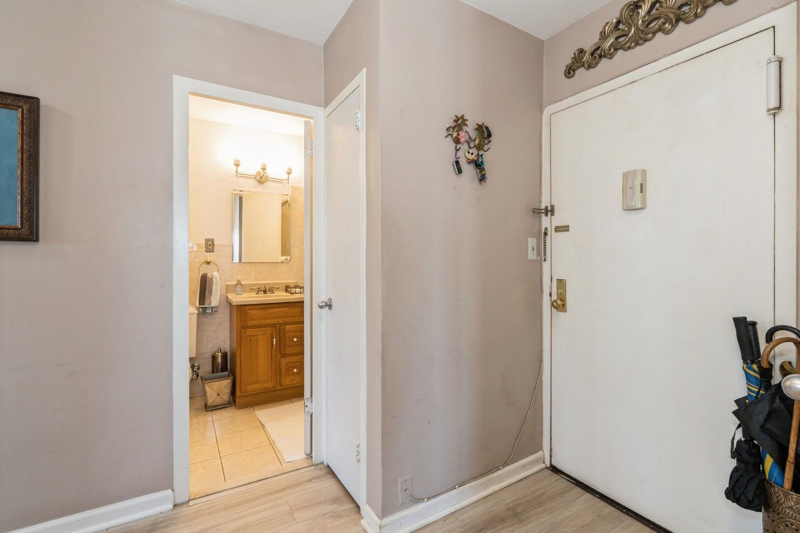 285 AYCRIGG AVE Unit: 6E