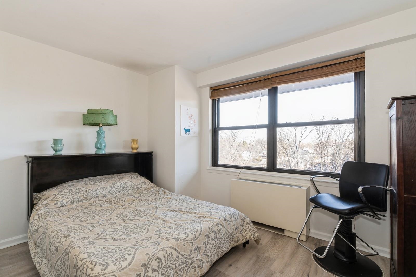 285 AYCRIGG AVE Unit: 6E