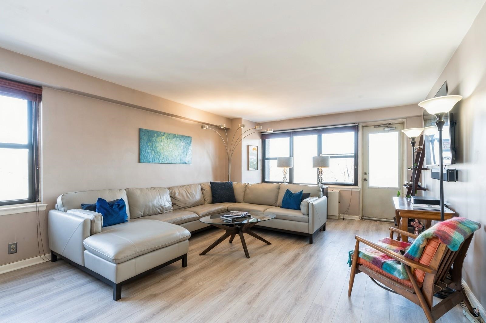 285 AYCRIGG AVE Unit: 6E